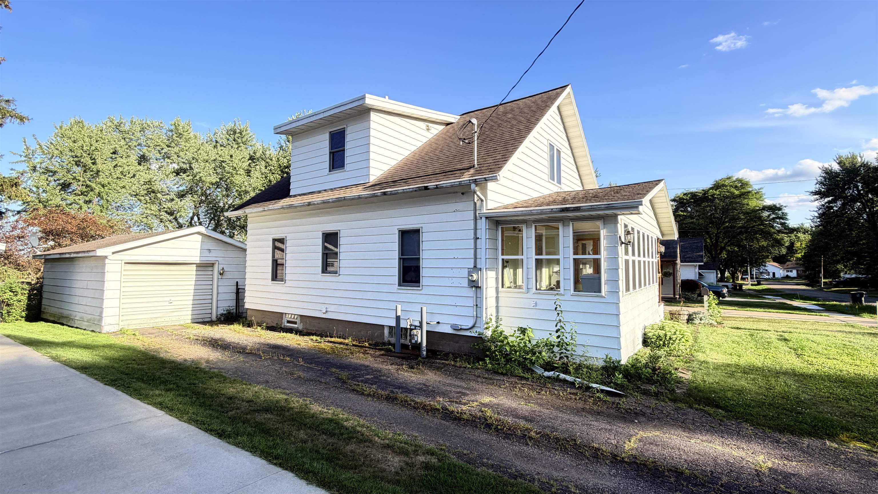 309 S Concord Avenue Property Photo 3
