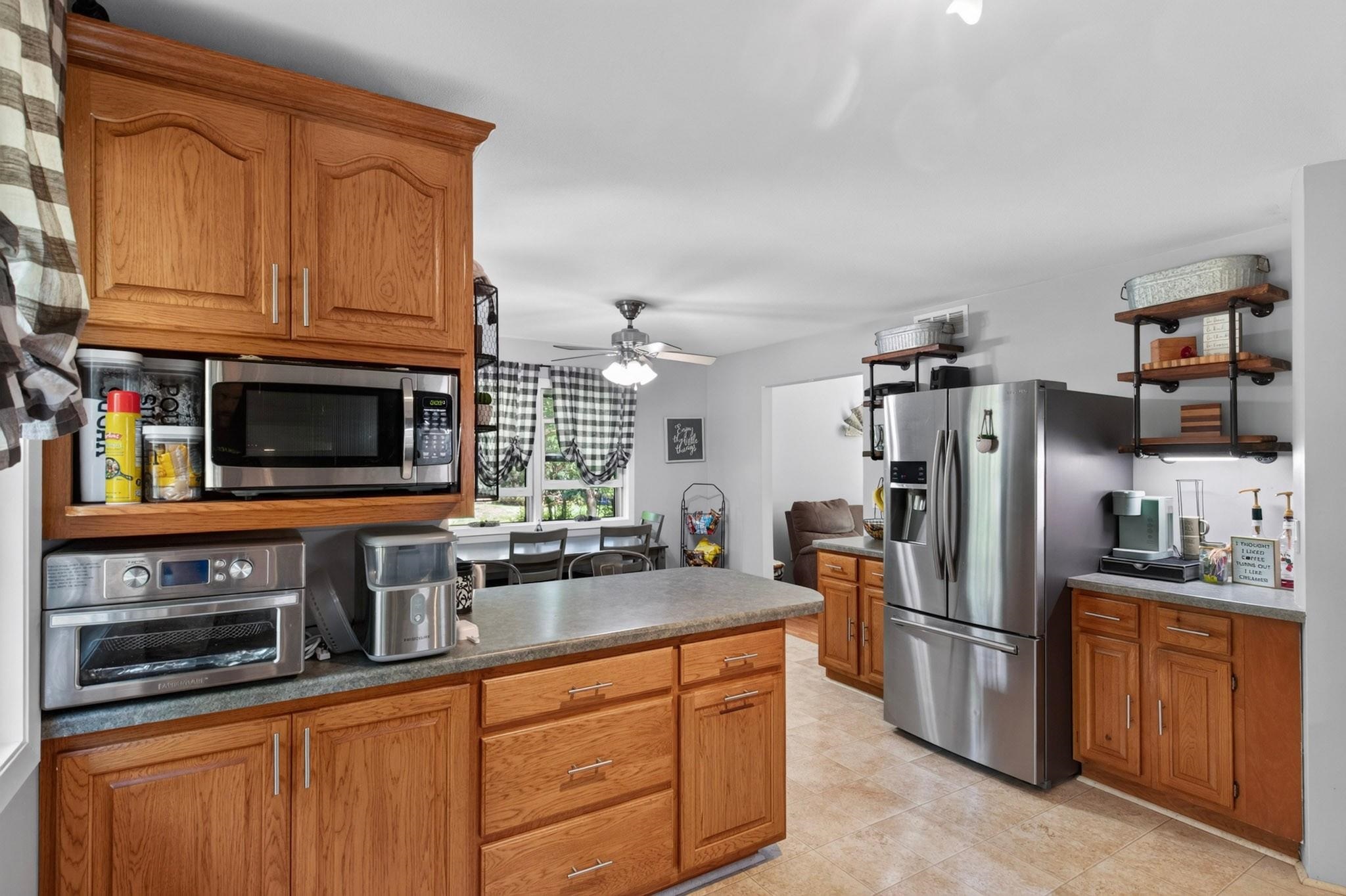 2430 Mulberry Circle Property Photo 6