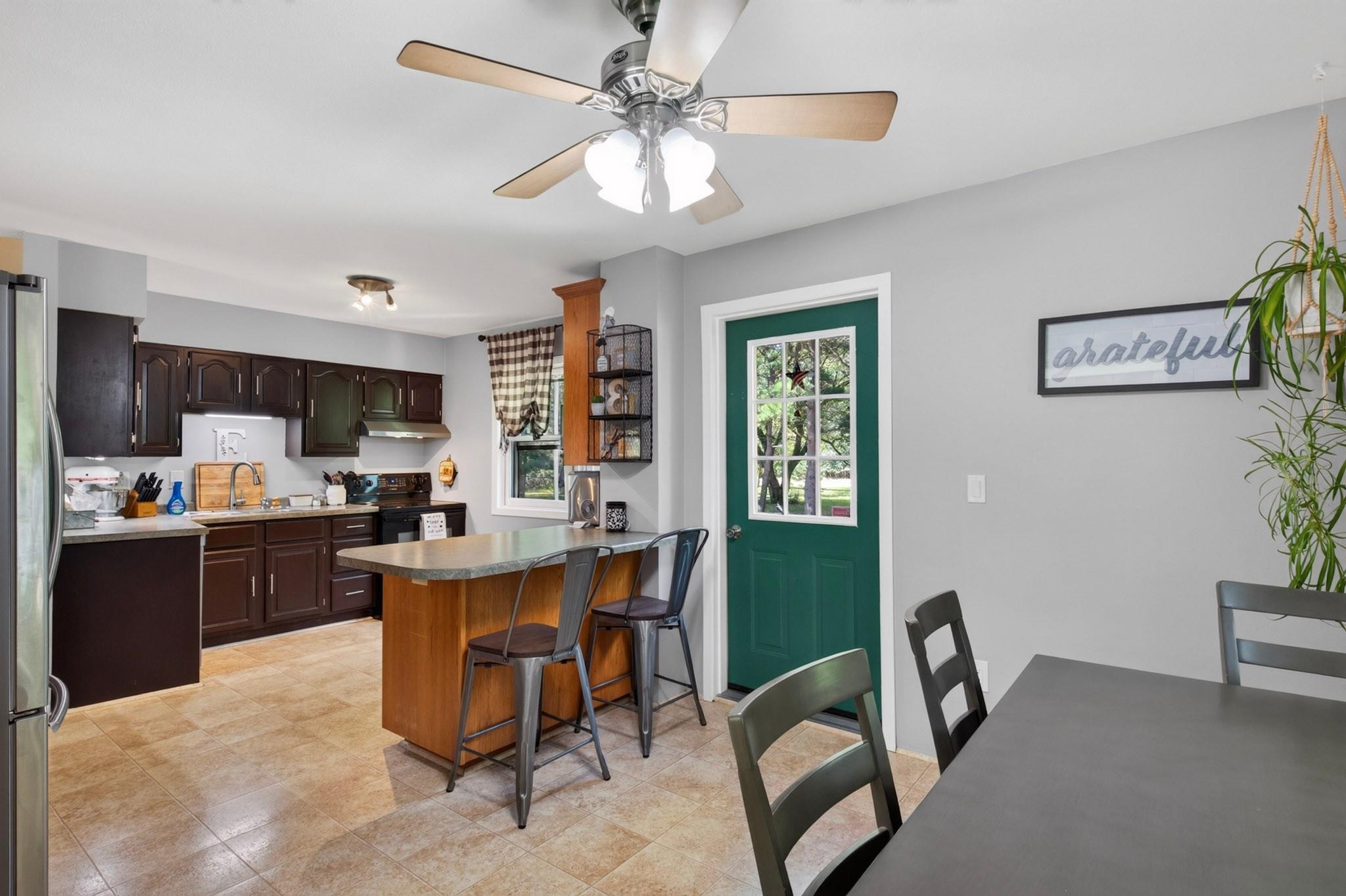 2430 Mulberry Circle Property Photo 8