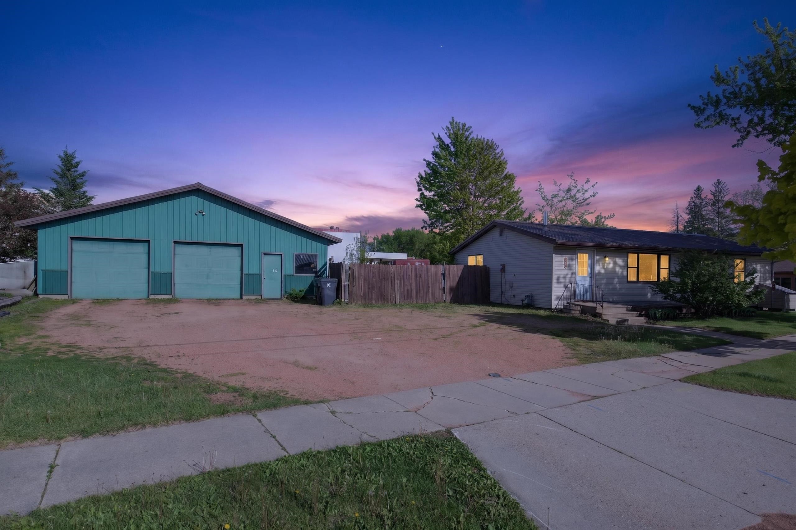 6574 Cameron Avenue Property Photo 3