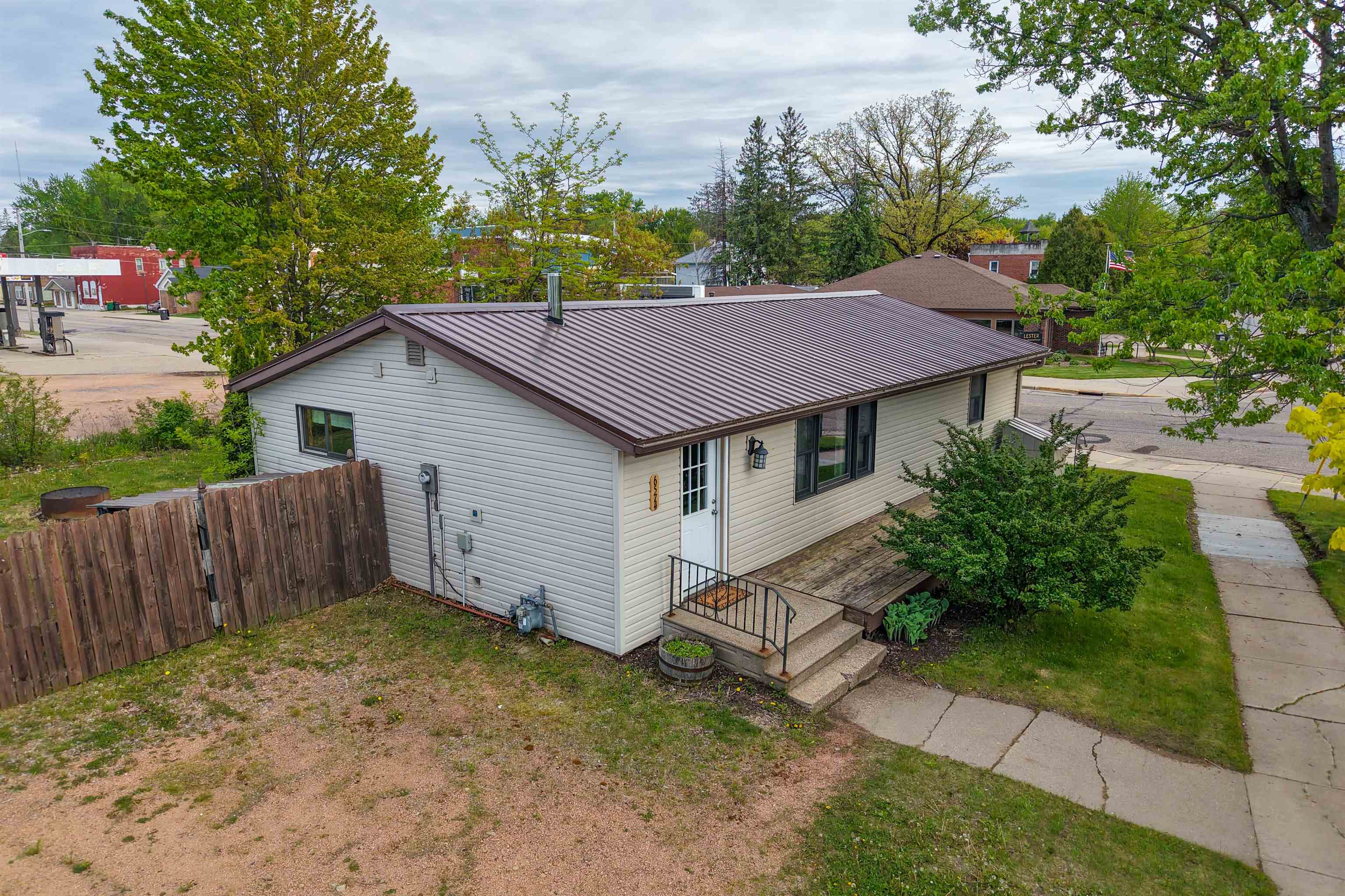 6574 Cameron Avenue Property Photo 5