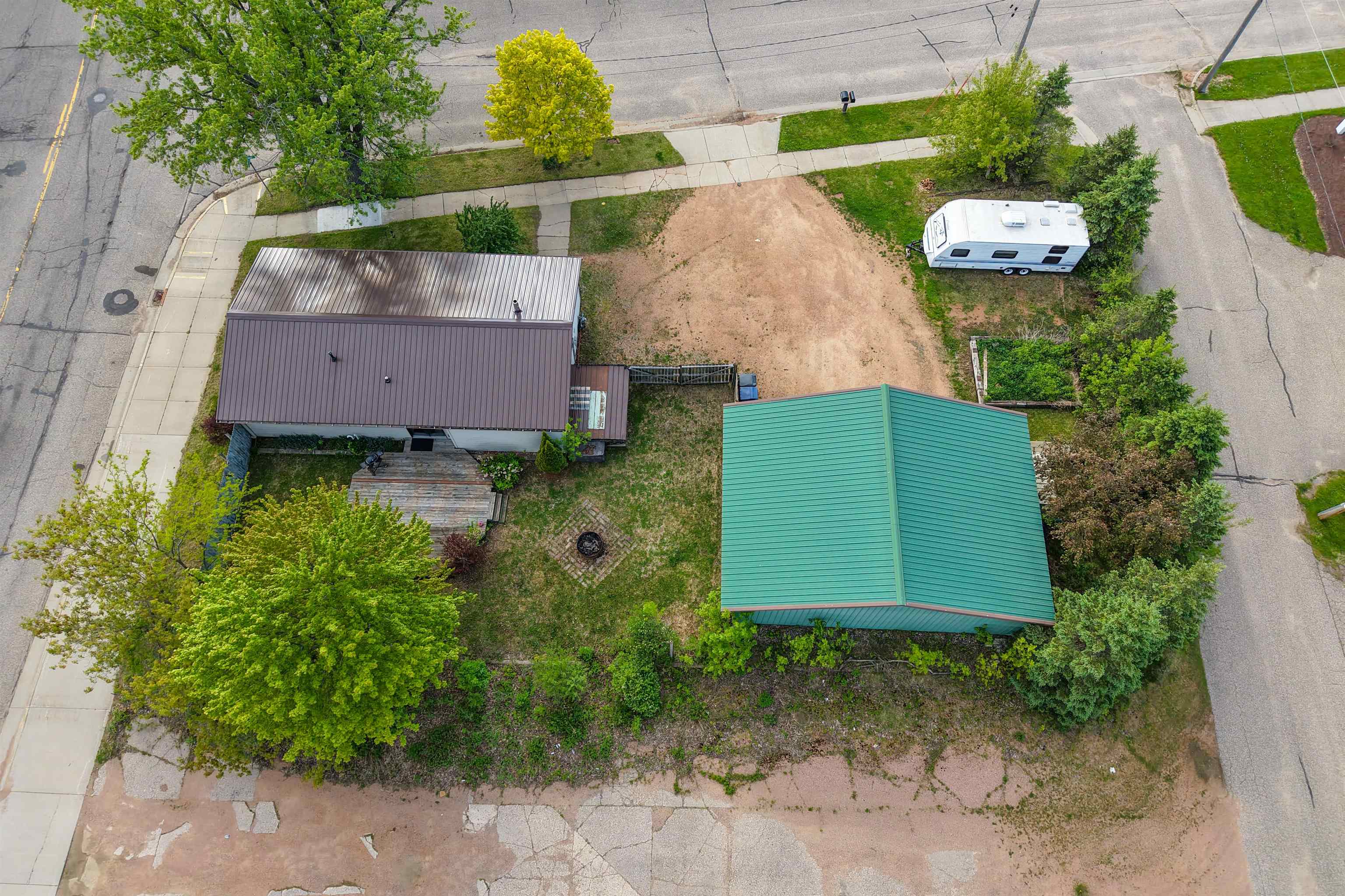 6574 Cameron Avenue Property Photo 8