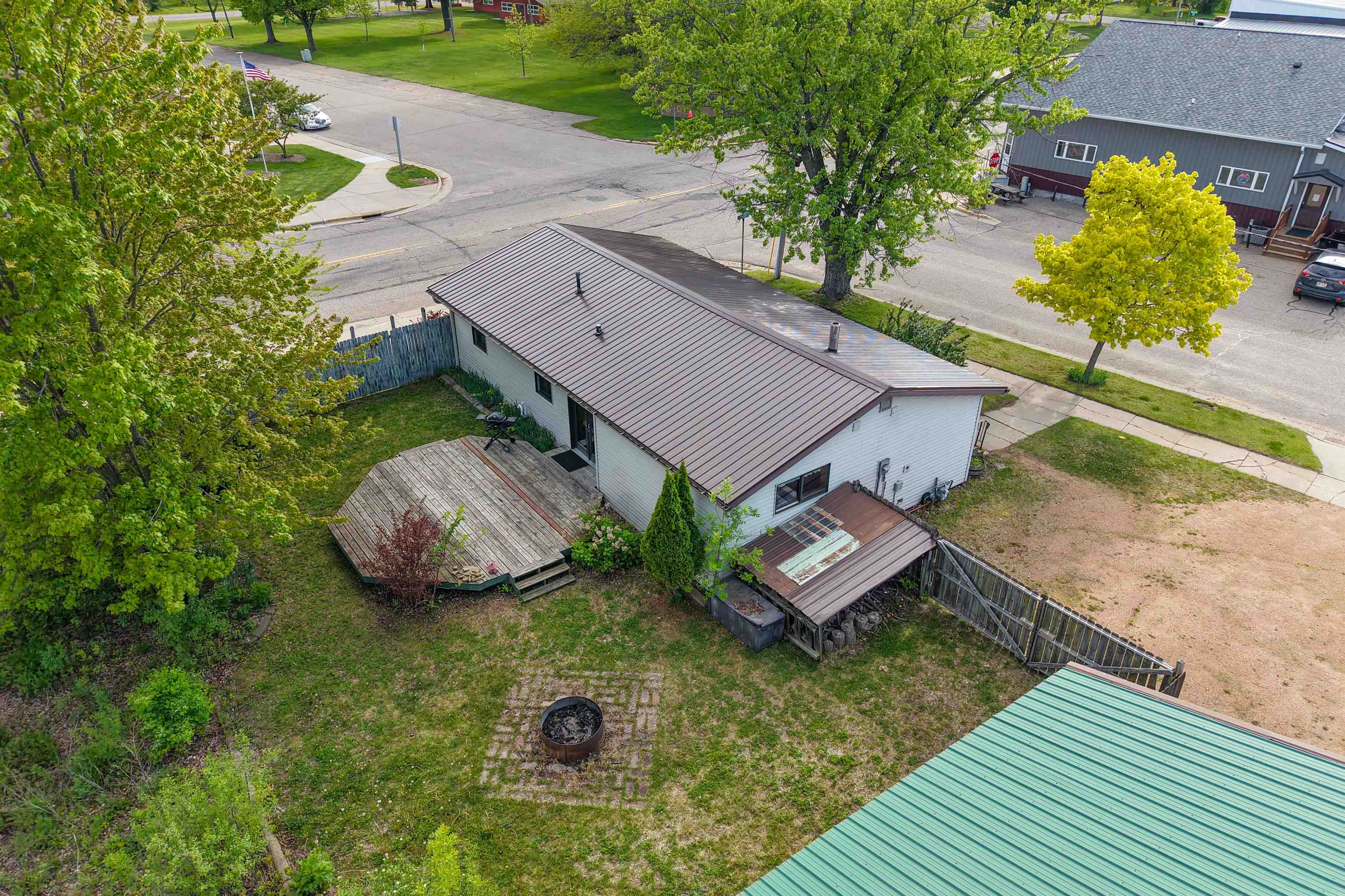 6574 Cameron Avenue Property Photo 9