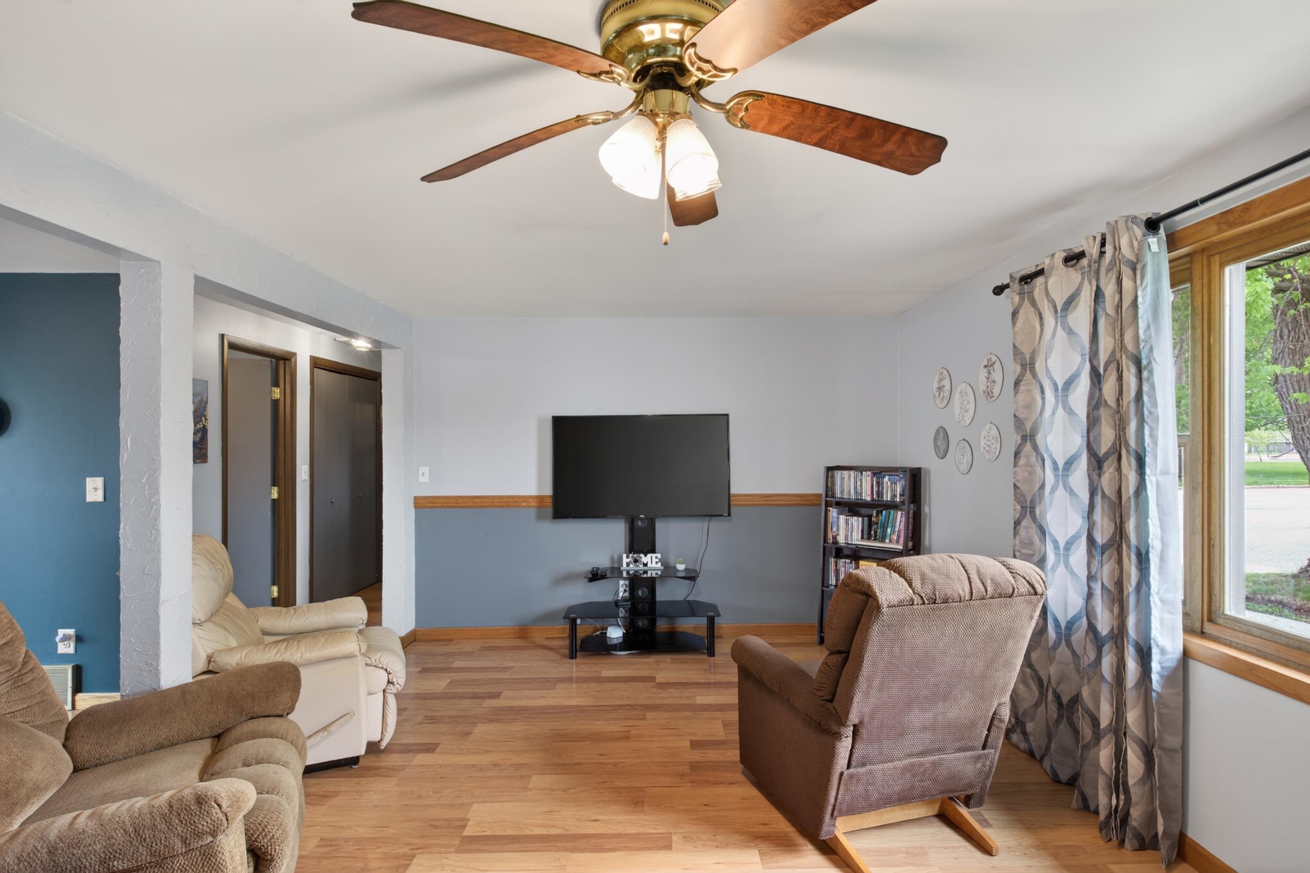 6574 Cameron Avenue Property Photo 14