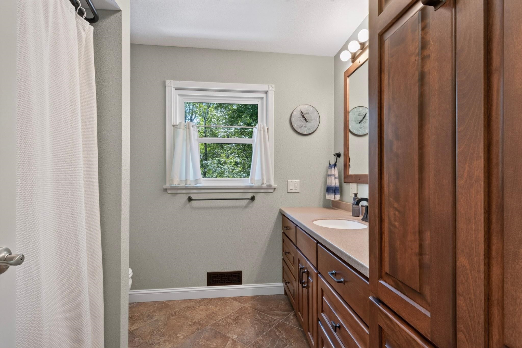 611 Johnson Parkway Property Photo 18