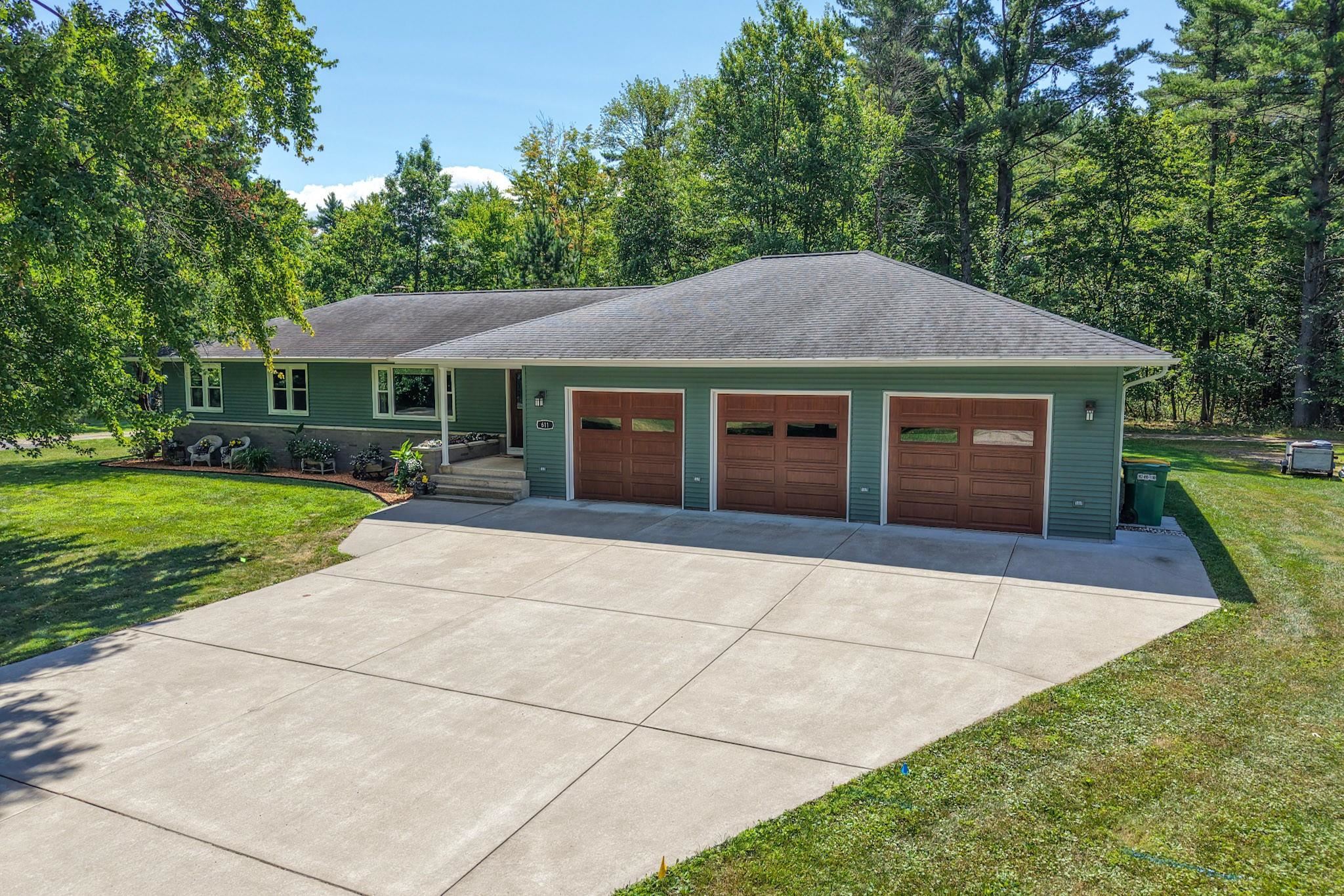 611 Johnson Parkway Property Photo 39