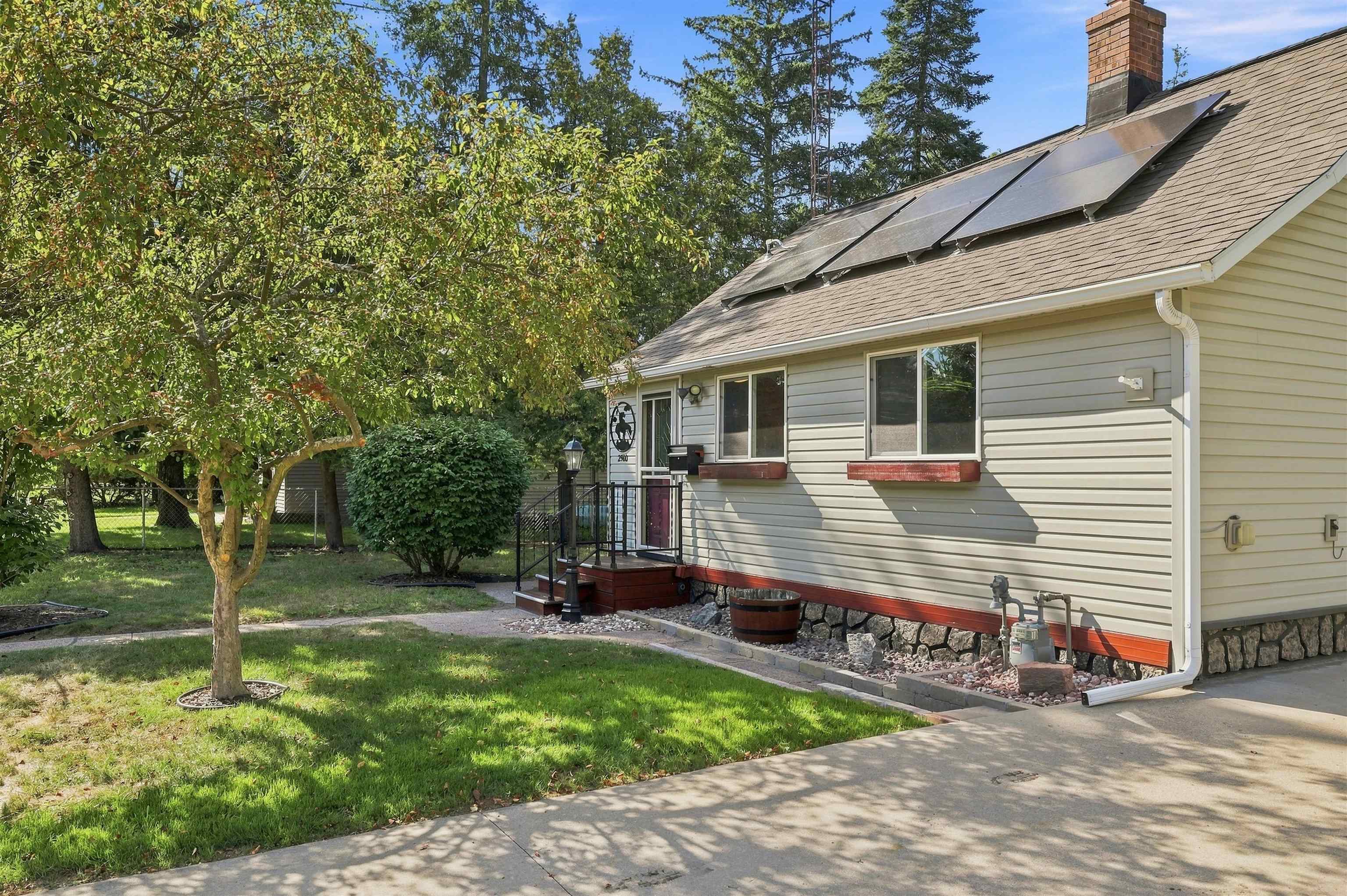 2500 Bush Street Property Photo 2