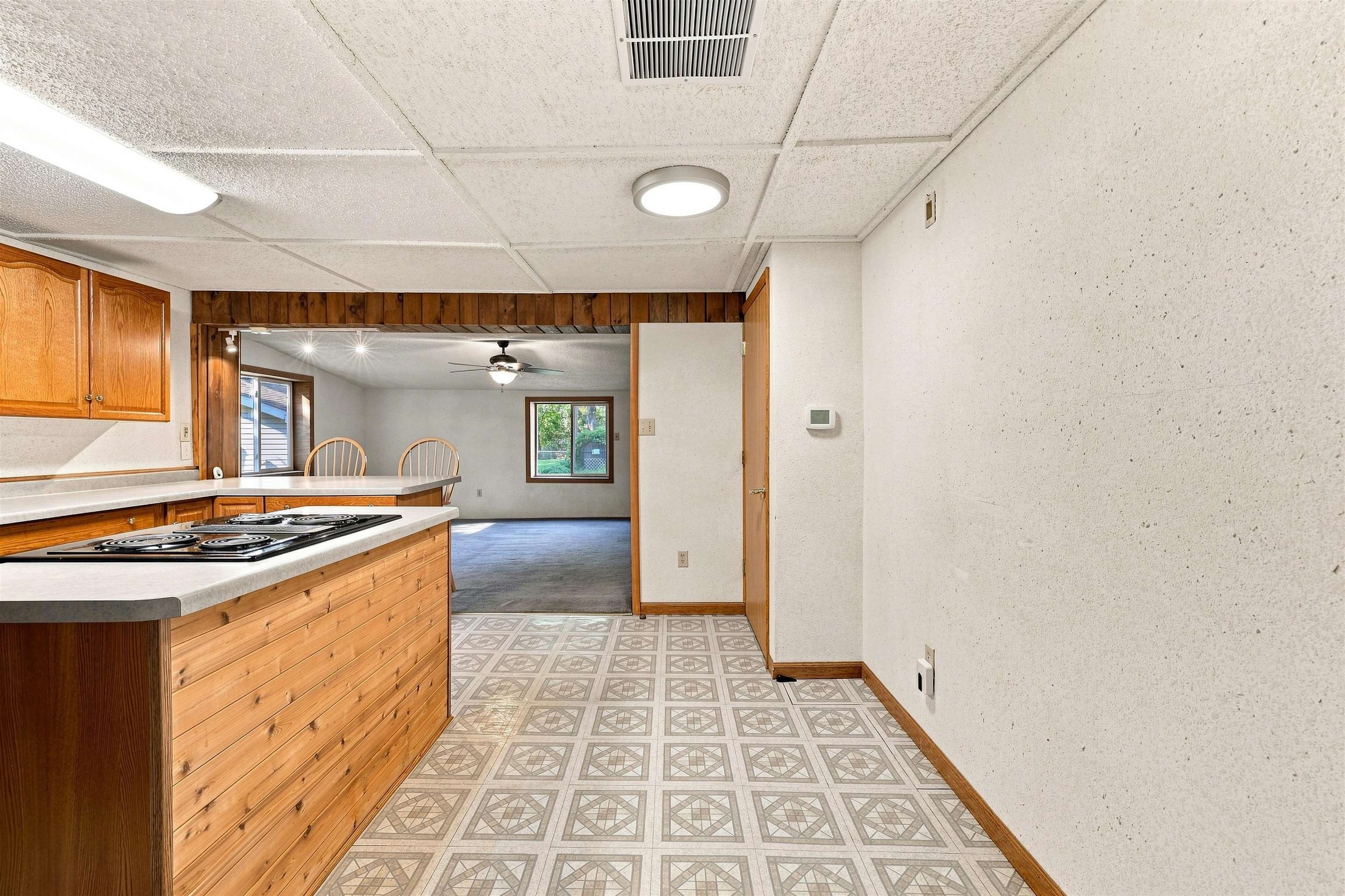 2500 Bush Street Property Photo 13