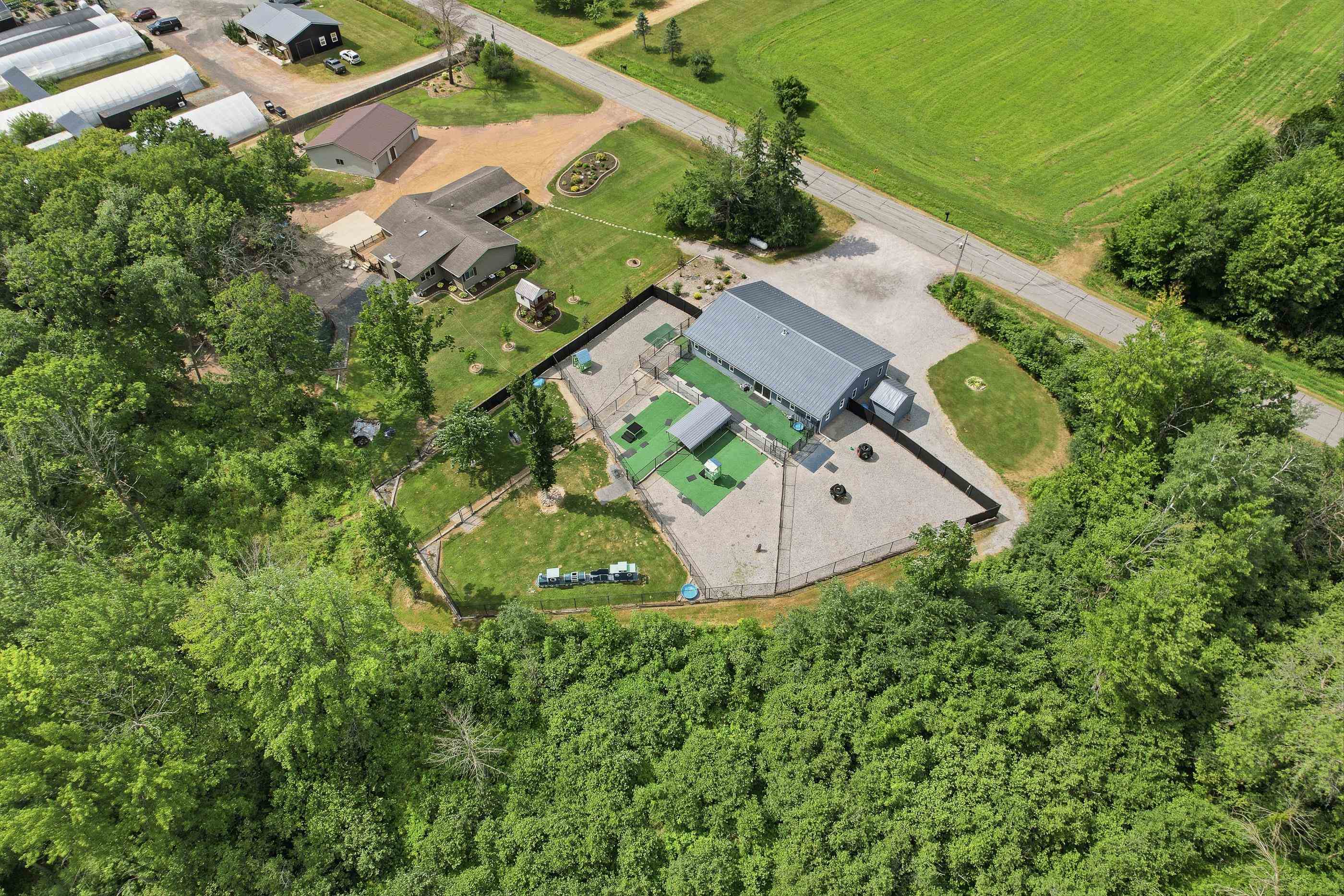 8827 Mill Creek Drive Property Photo 10