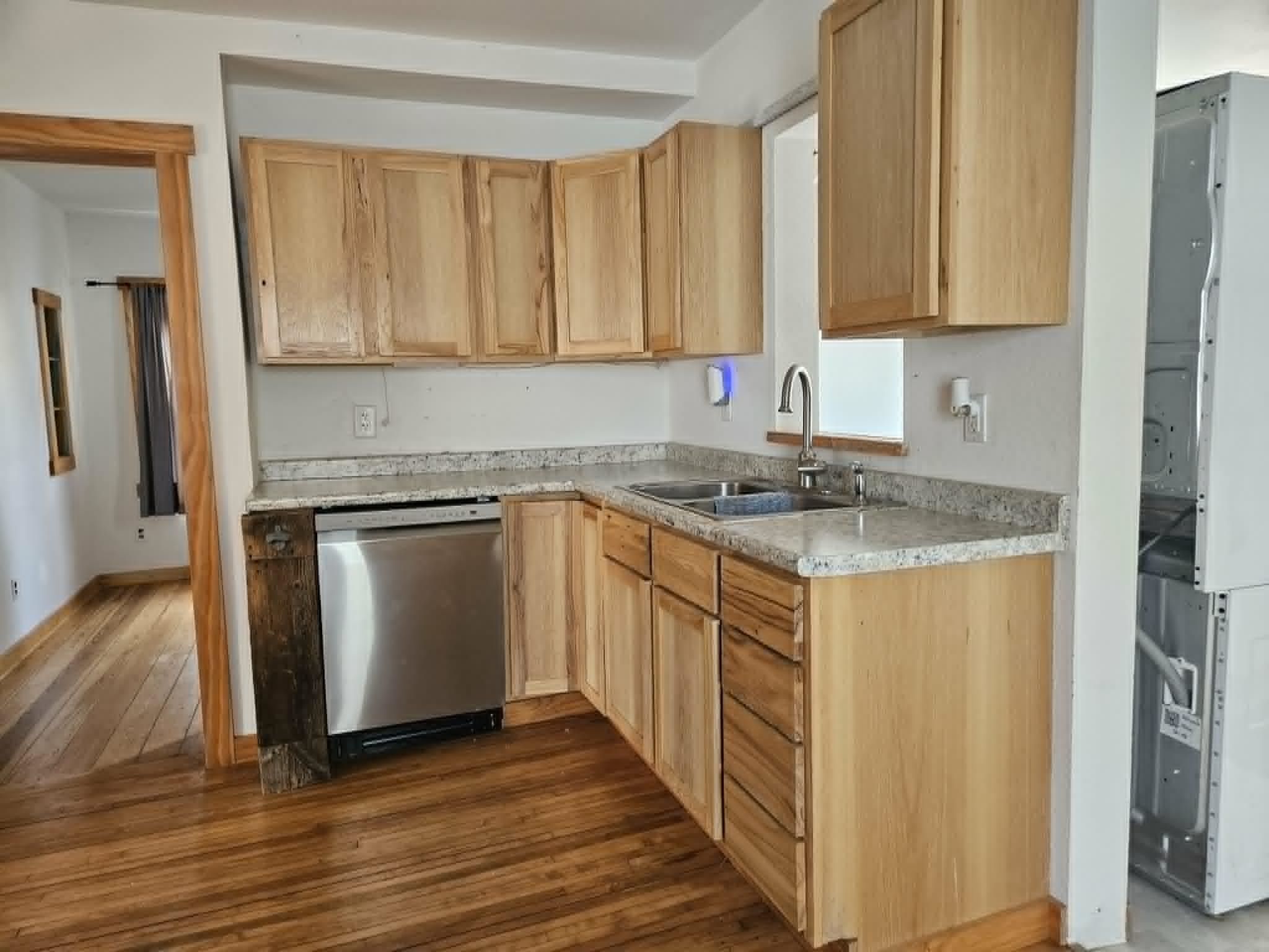 304 N Maple Avenue Property Photo 9