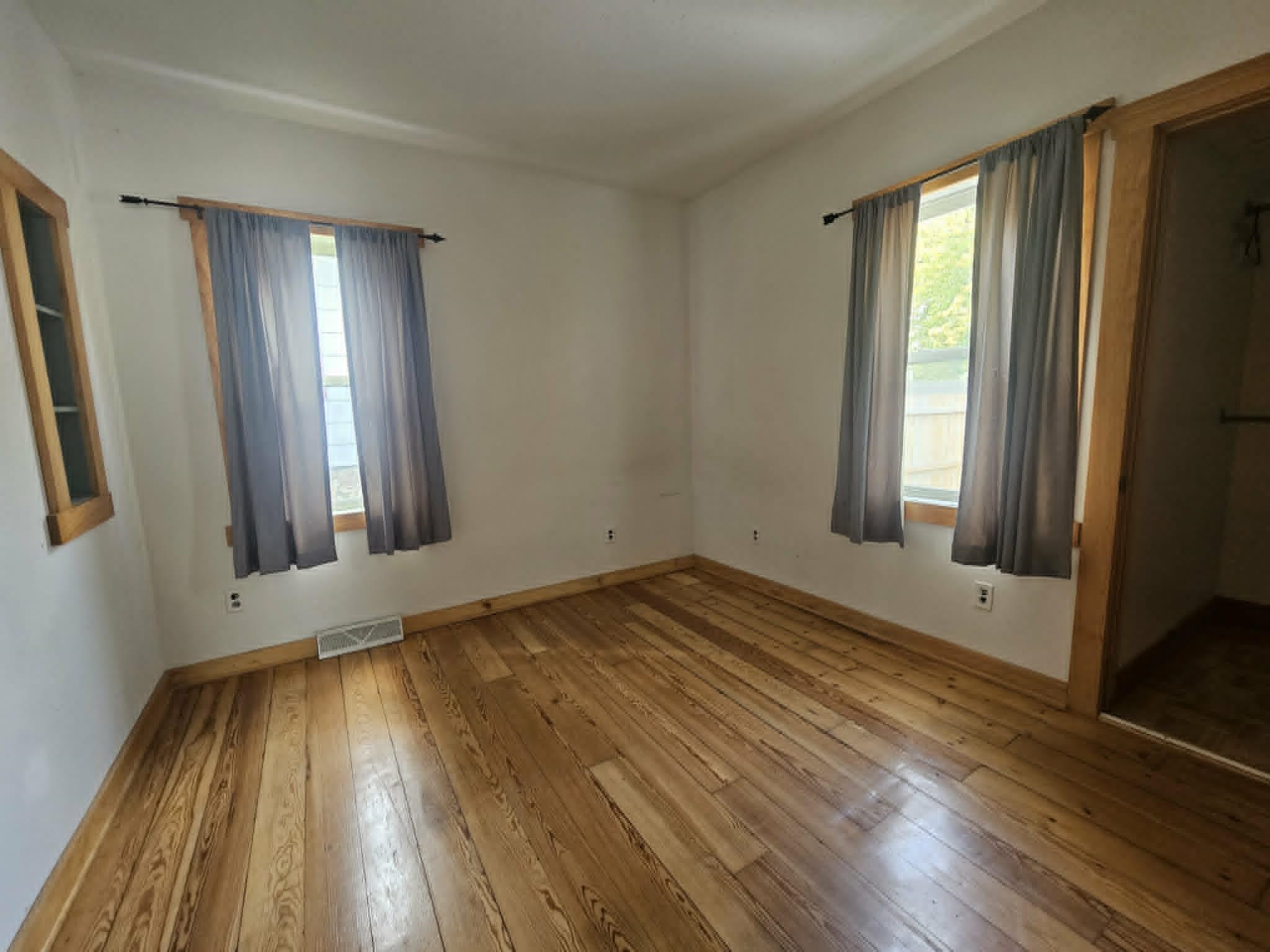 304 N Maple Avenue Property Photo 11