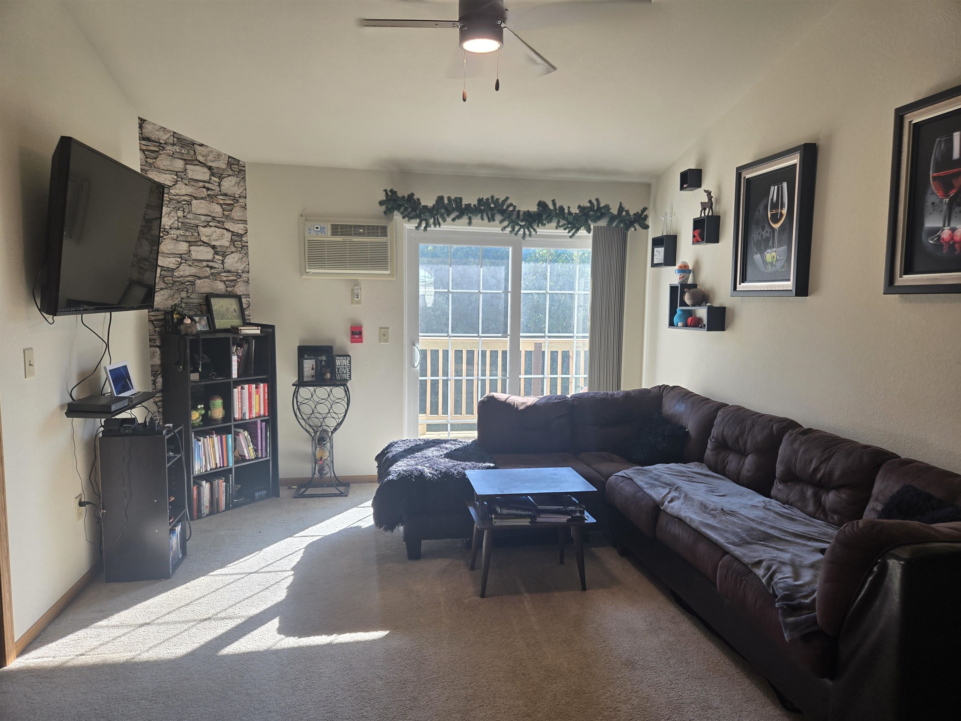 7395 Whitespire Road Property Photo 5
