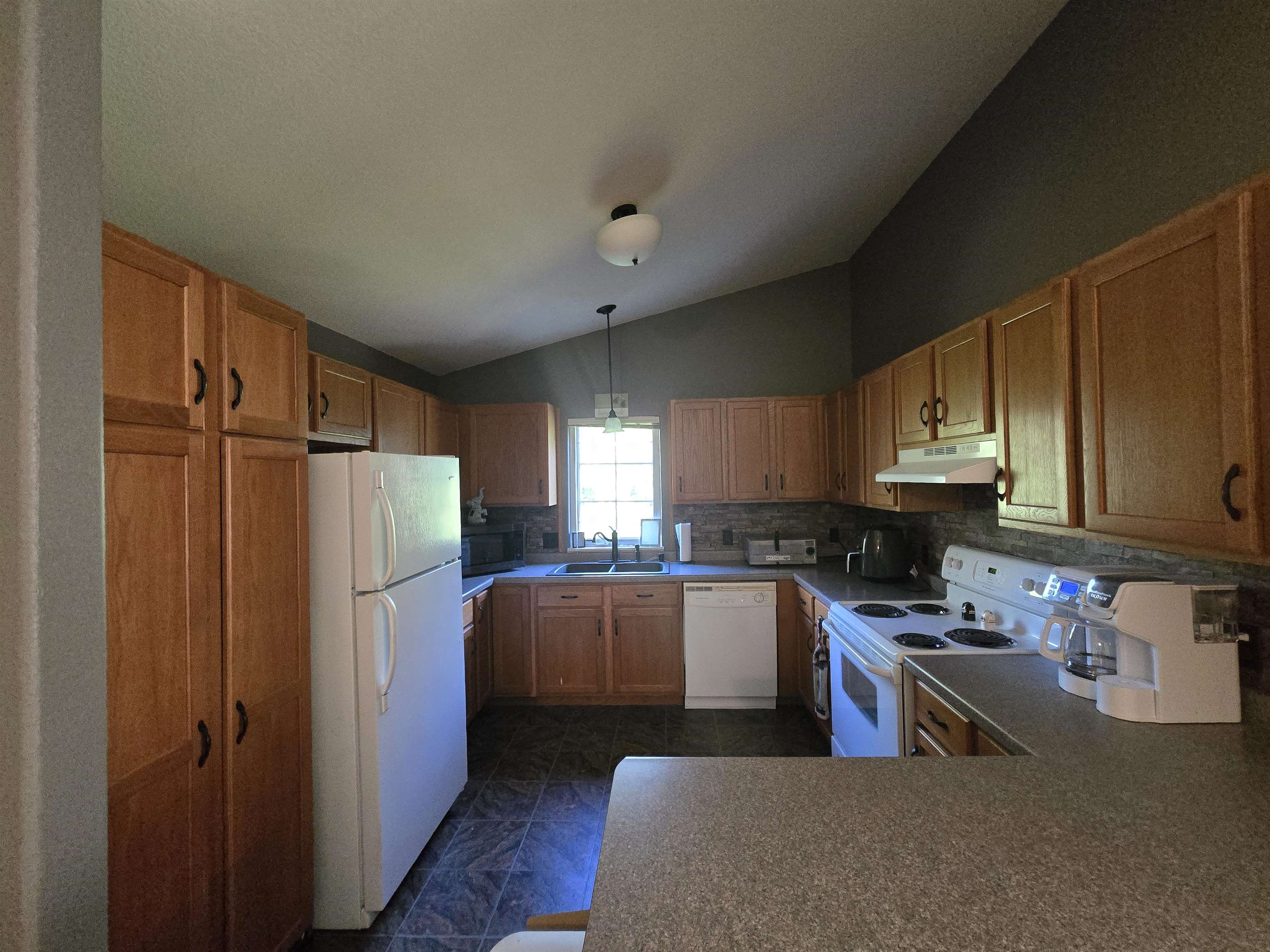 7395 Whitespire Road Property Photo 9