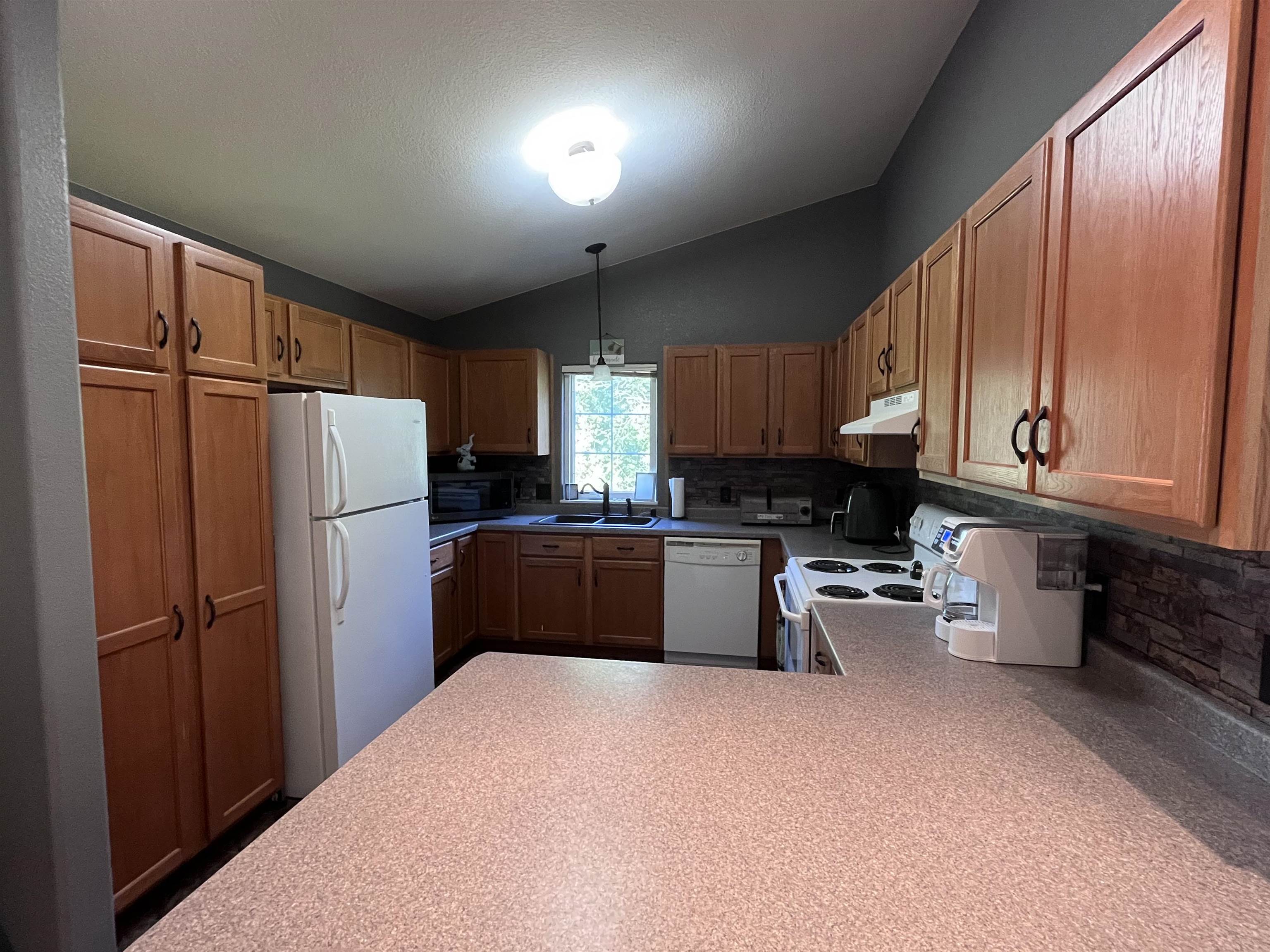 7395 Whitespire Road Property Photo 10