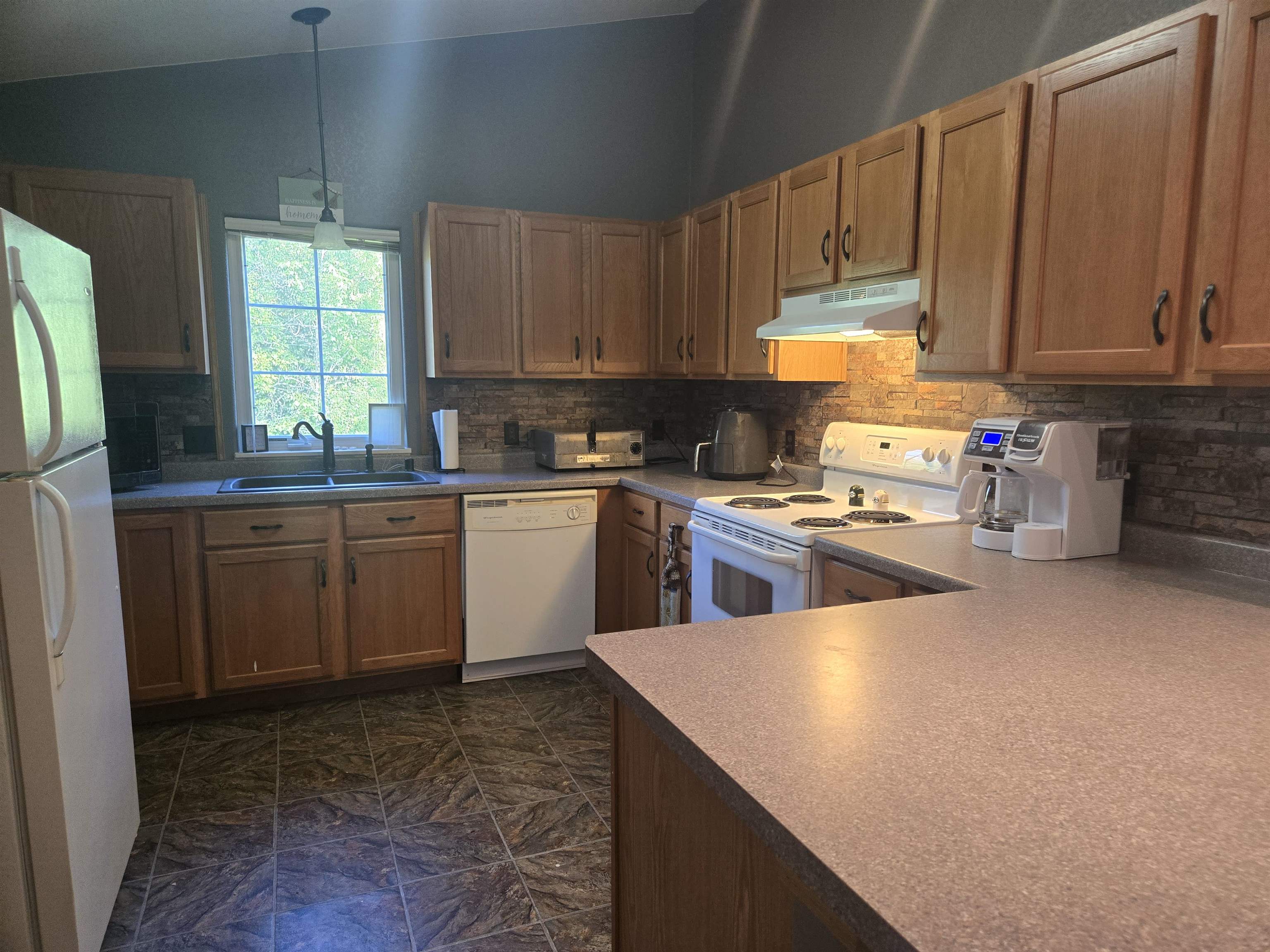 7395 Whitespire Road Property Photo 11
