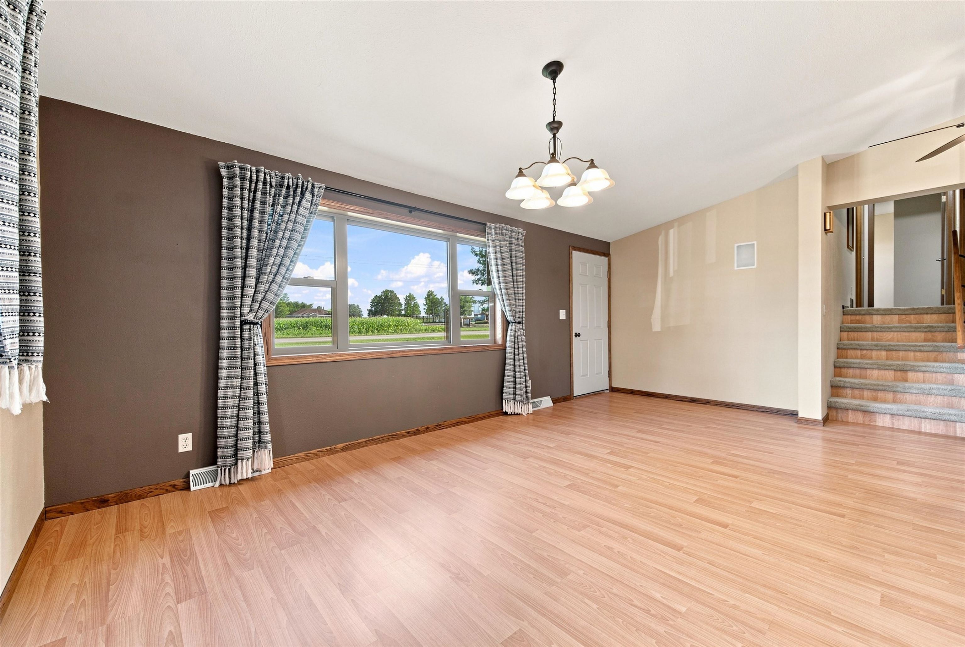 122449 County Road C Property Photo 17