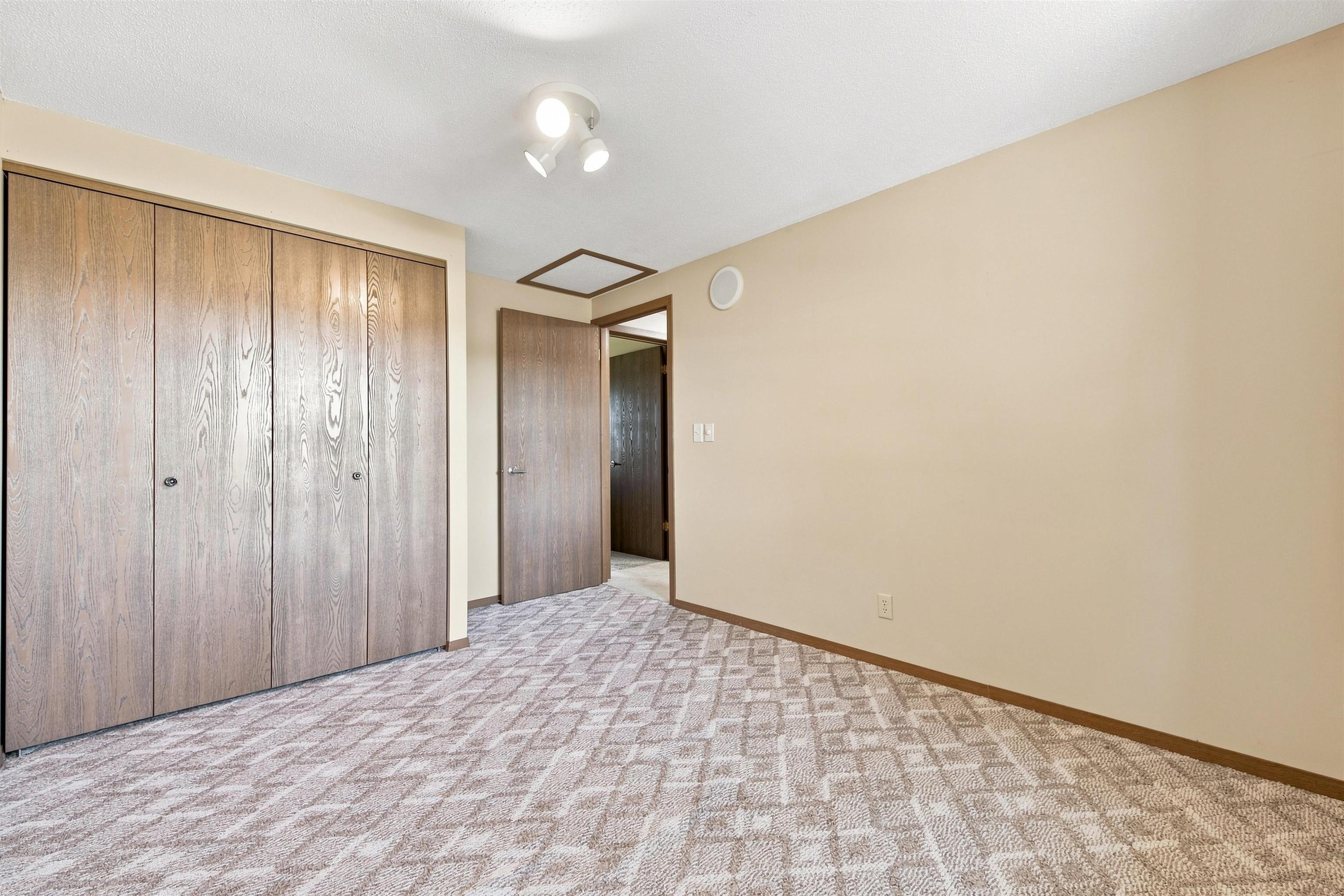 122449 County Road C Property Photo 26