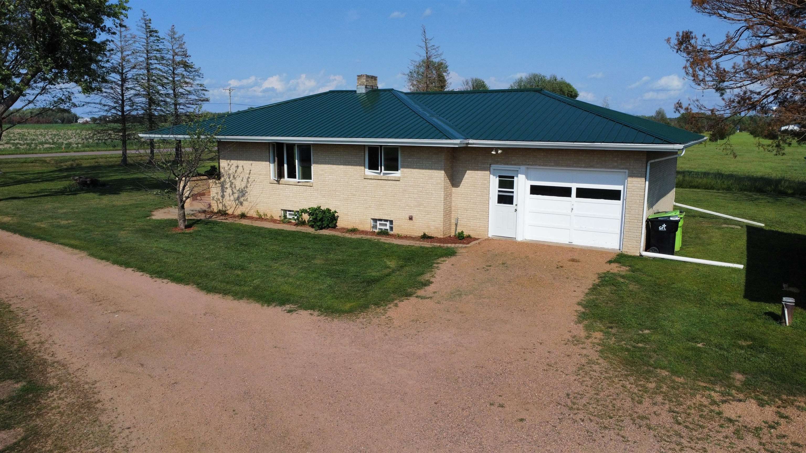 106467 Mann Road Property Photo 2