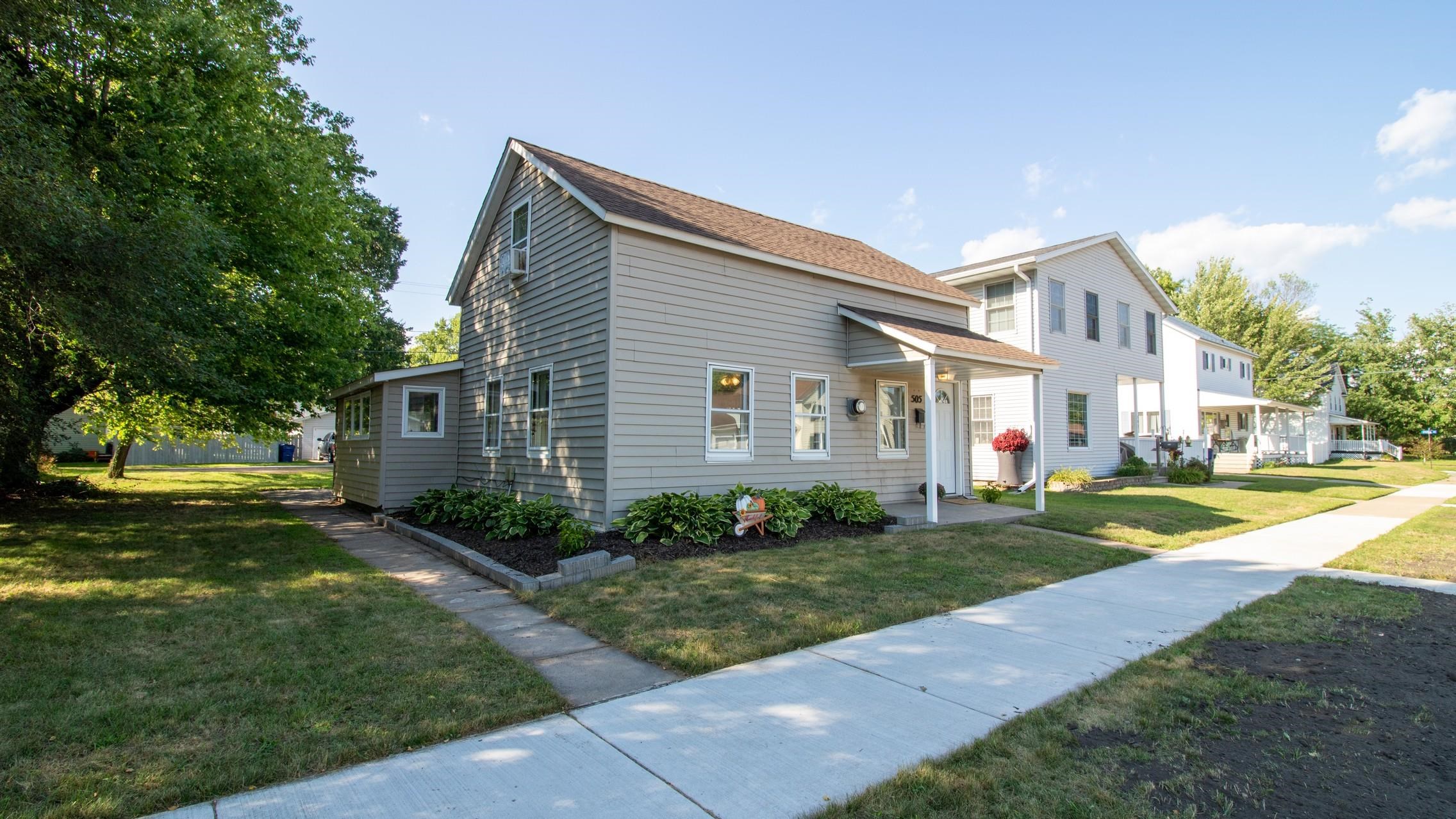 505 3rd Street Property Photo 24
