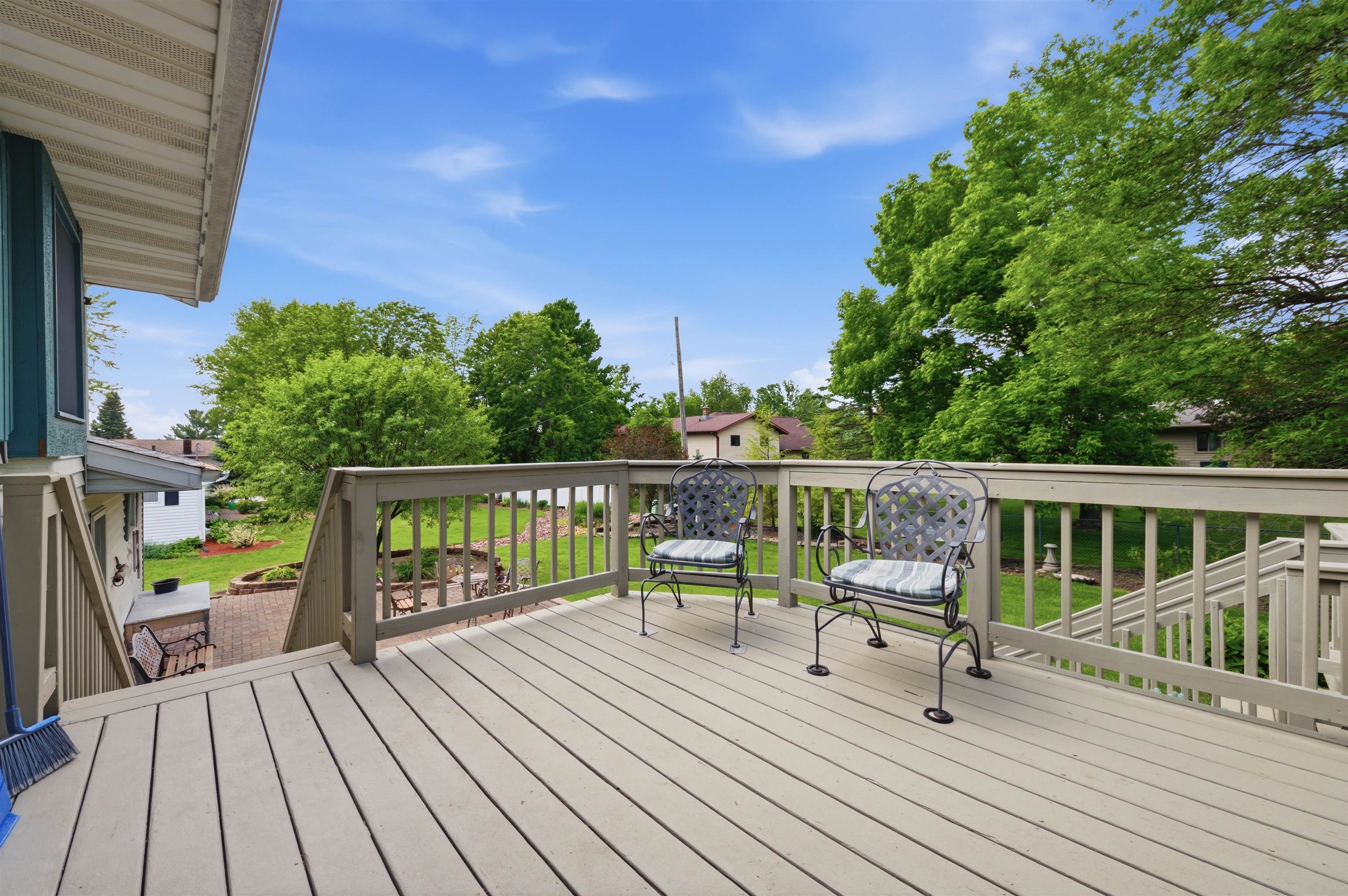 1019 W Upham Street Property Photo 12