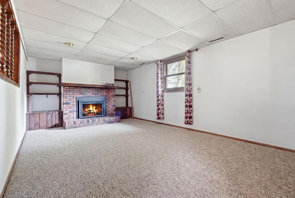 1019 W Upham Street Property Photo 37