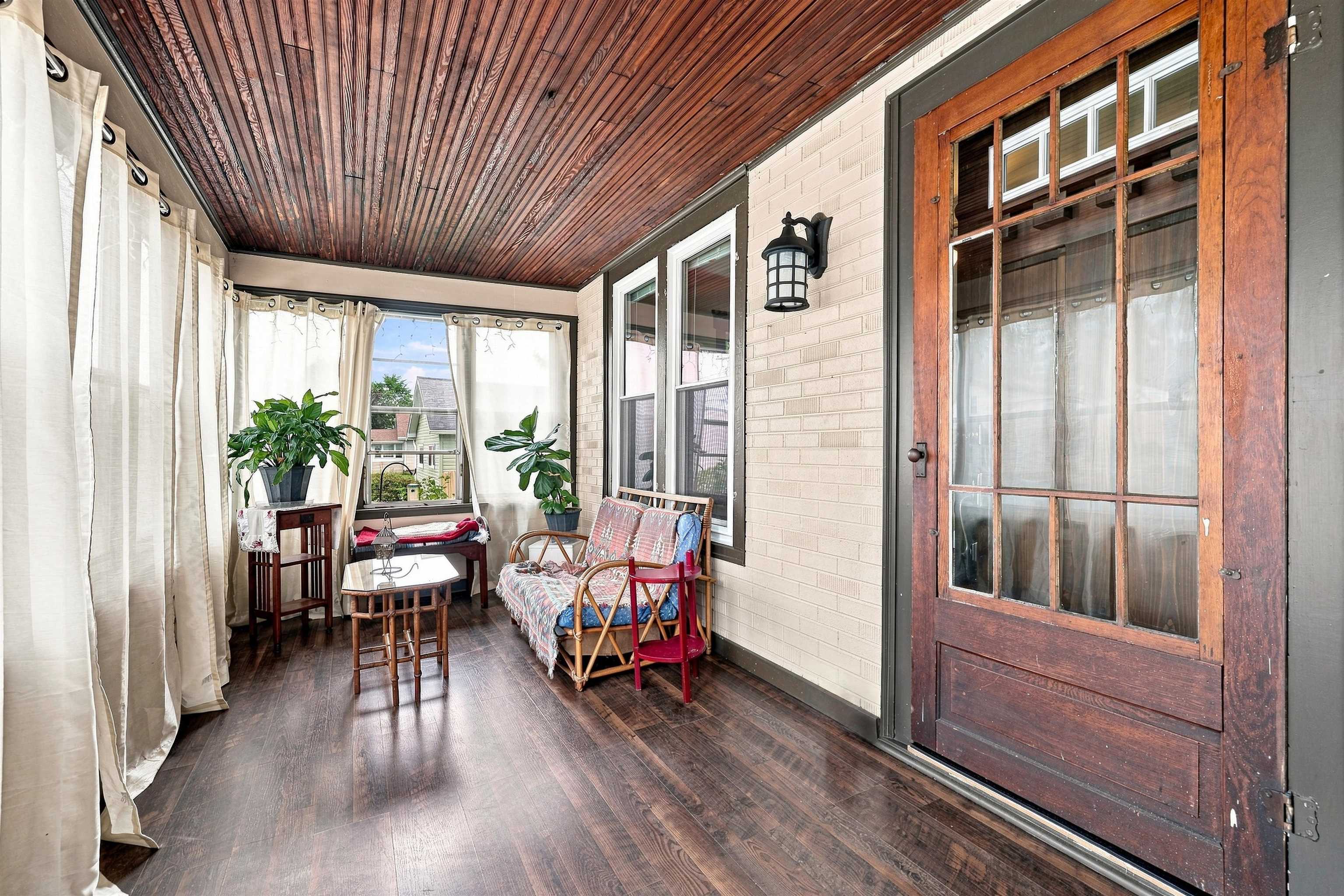 1025 Matilda Street Property Photo 8