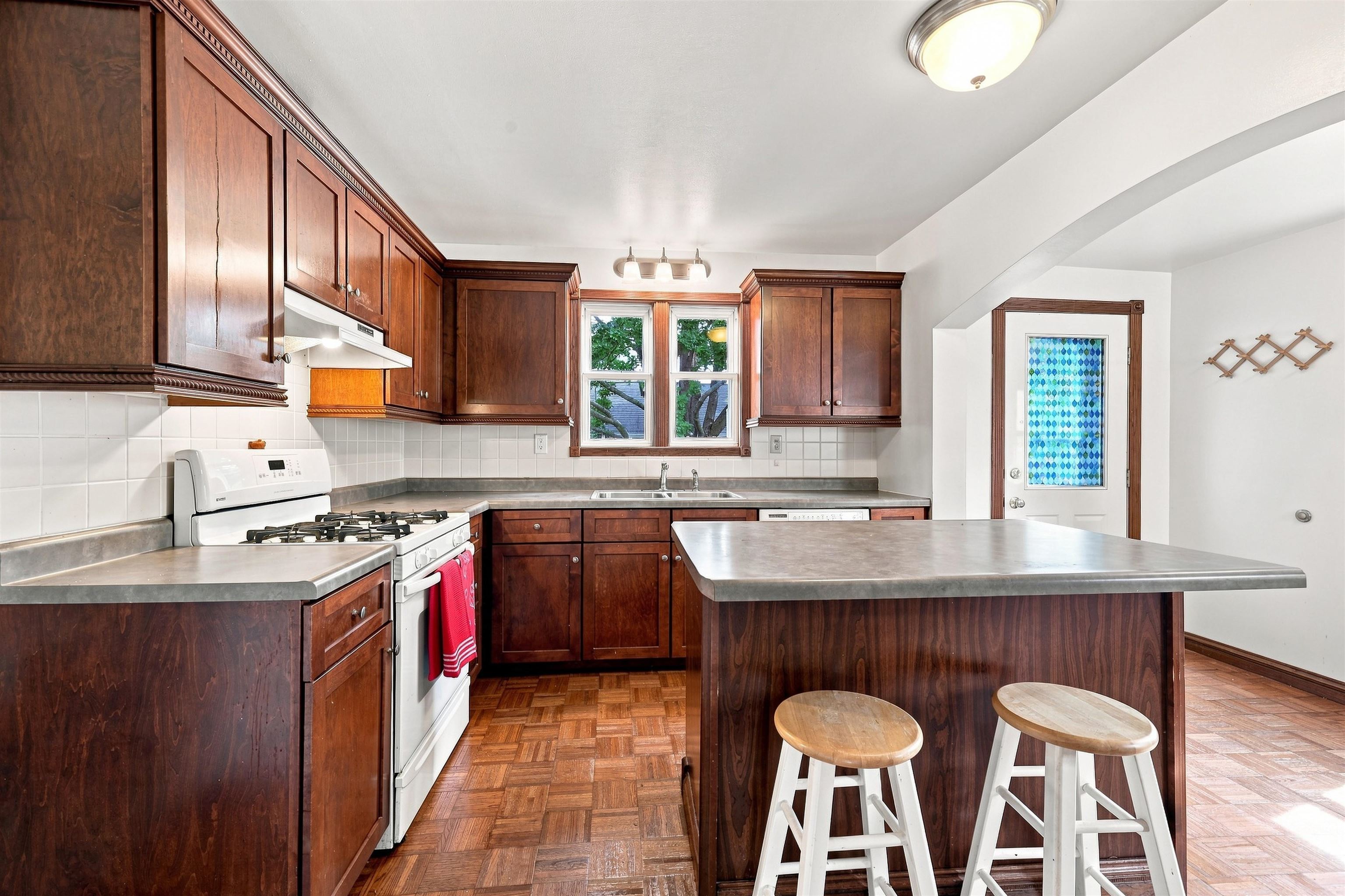 1025 Matilda Street Property Photo 12