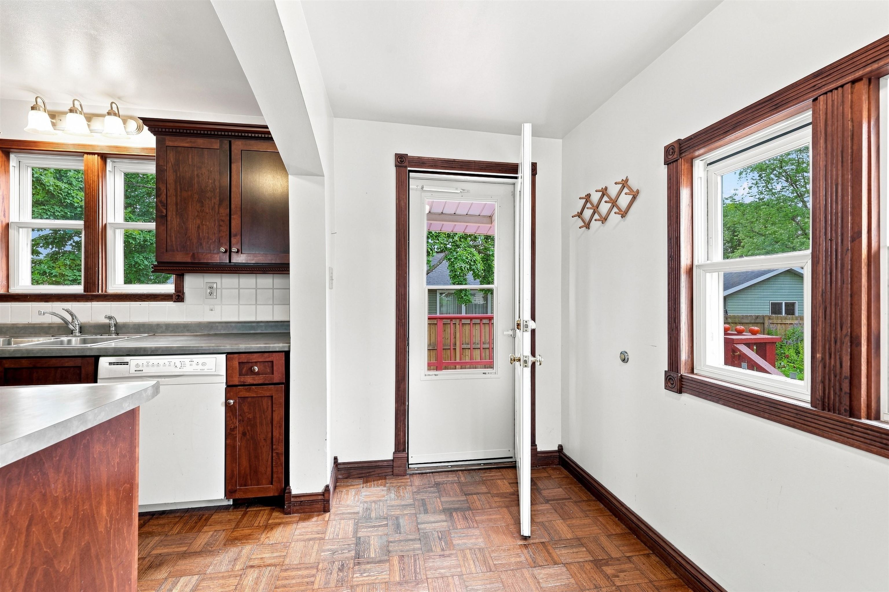 1025 Matilda Street Property Photo 27