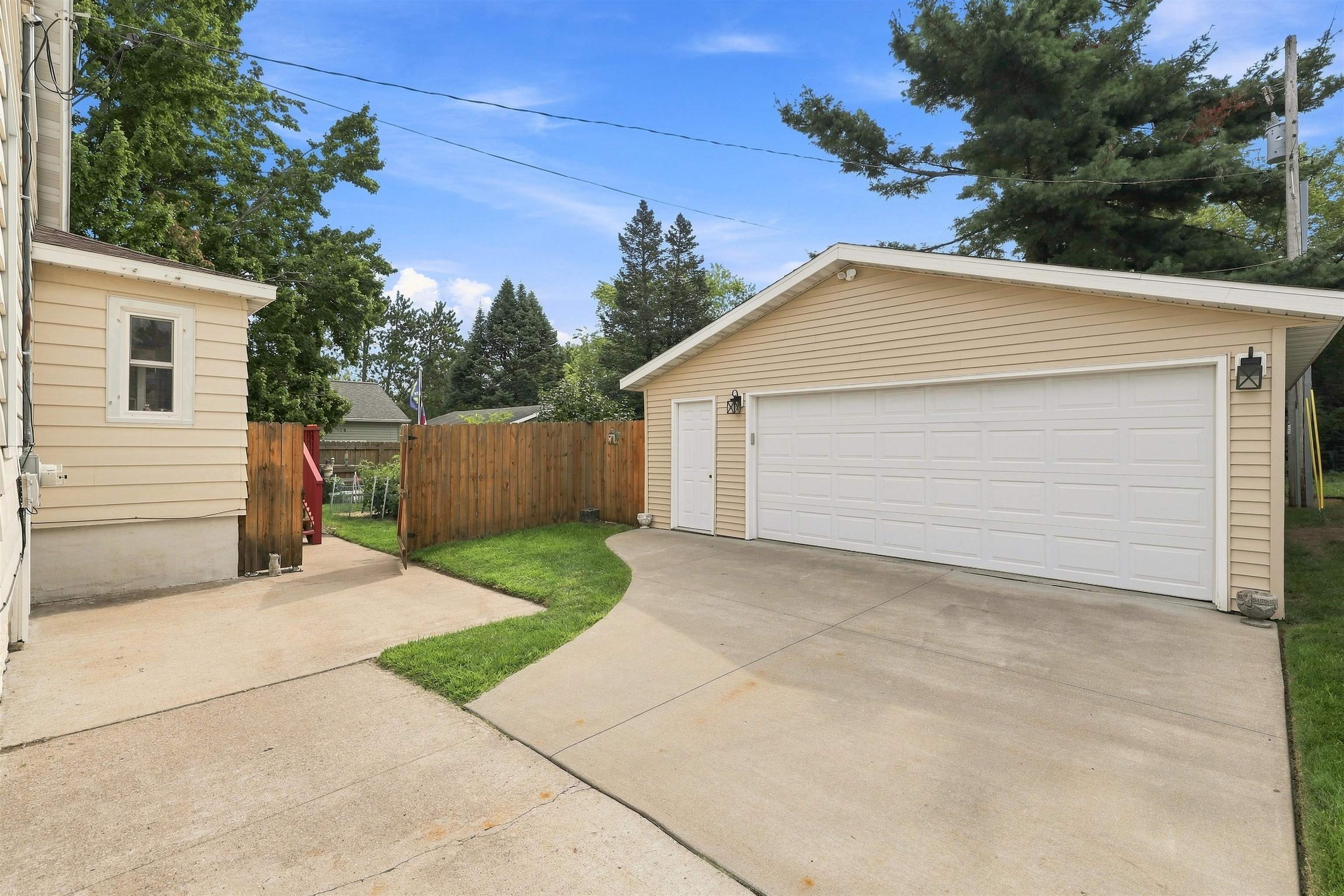 1025 Matilda Street Property Photo 41