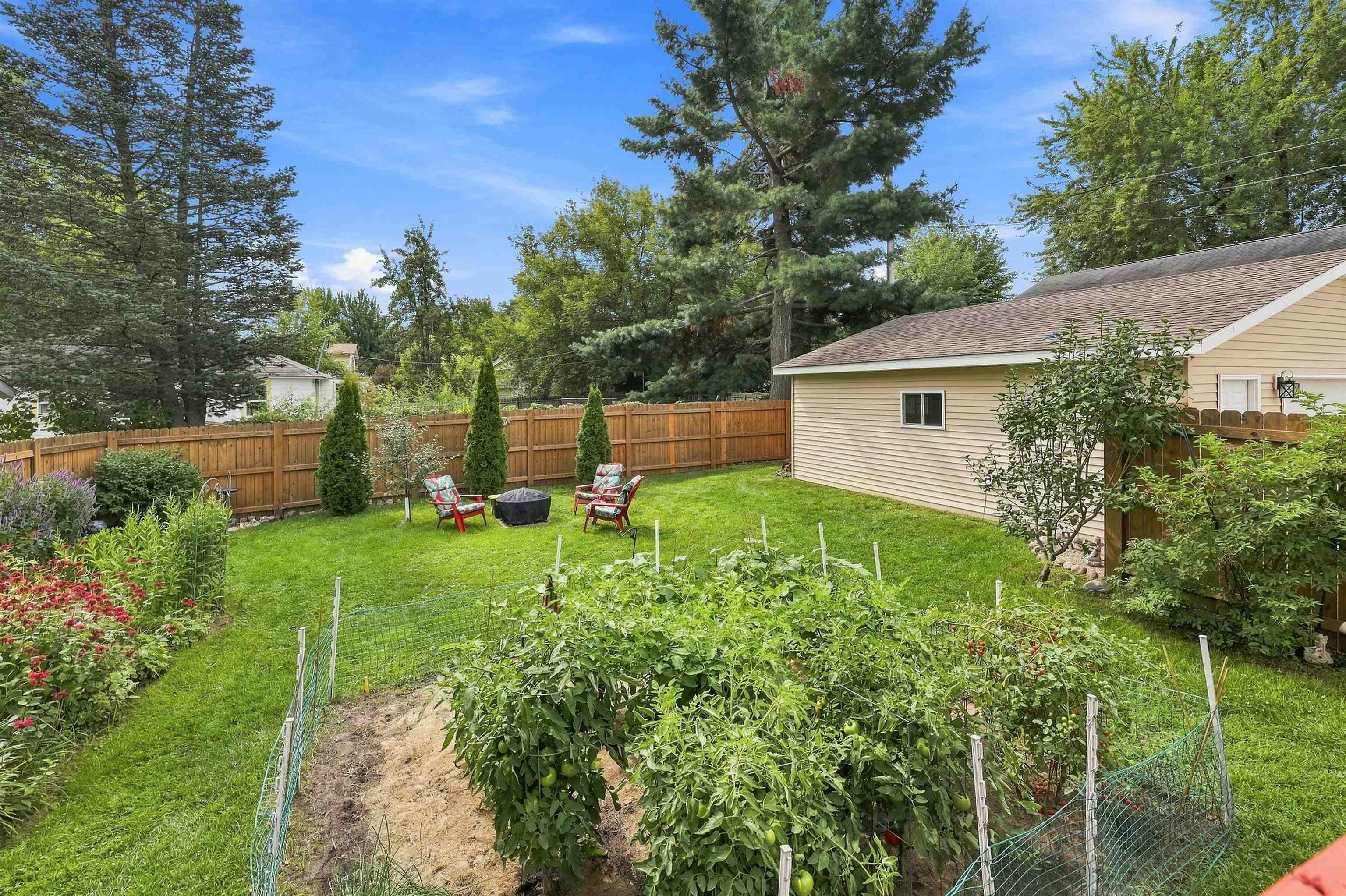 1025 Matilda Street Property Photo 44