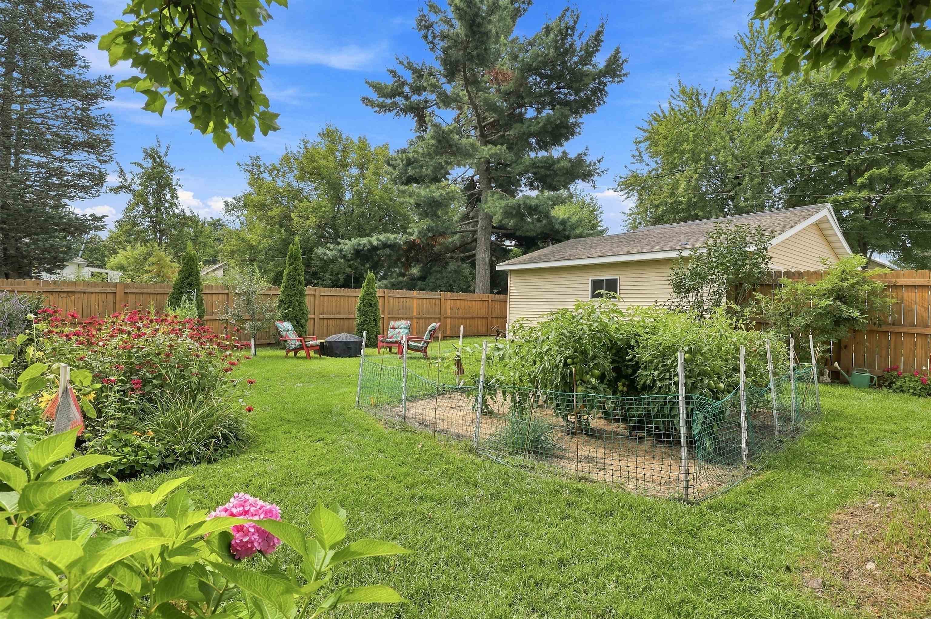 1025 Matilda Street Property Photo 47