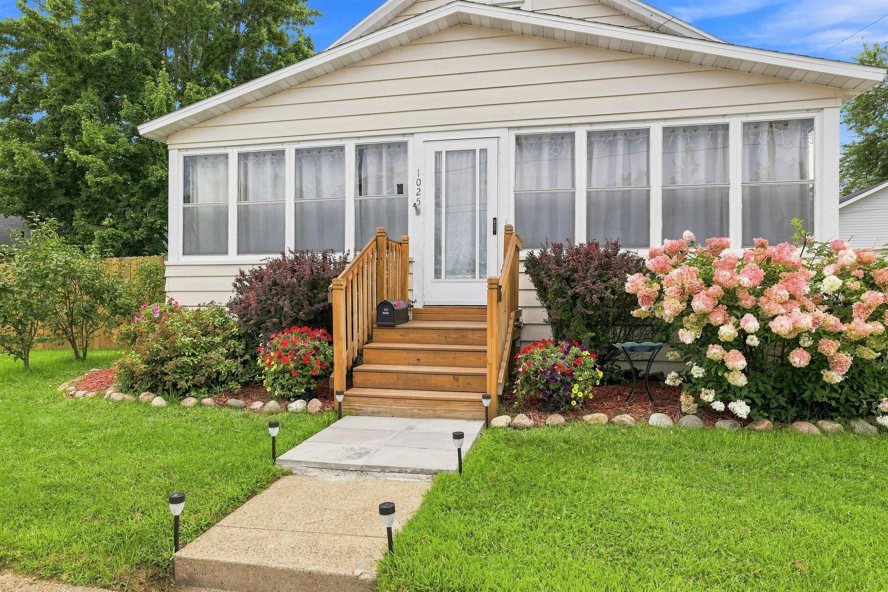 1025 Matilda Street Property Photo 54