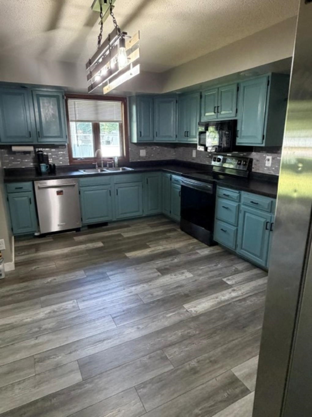 1125 Pinecrest Avenue Property Photo 30