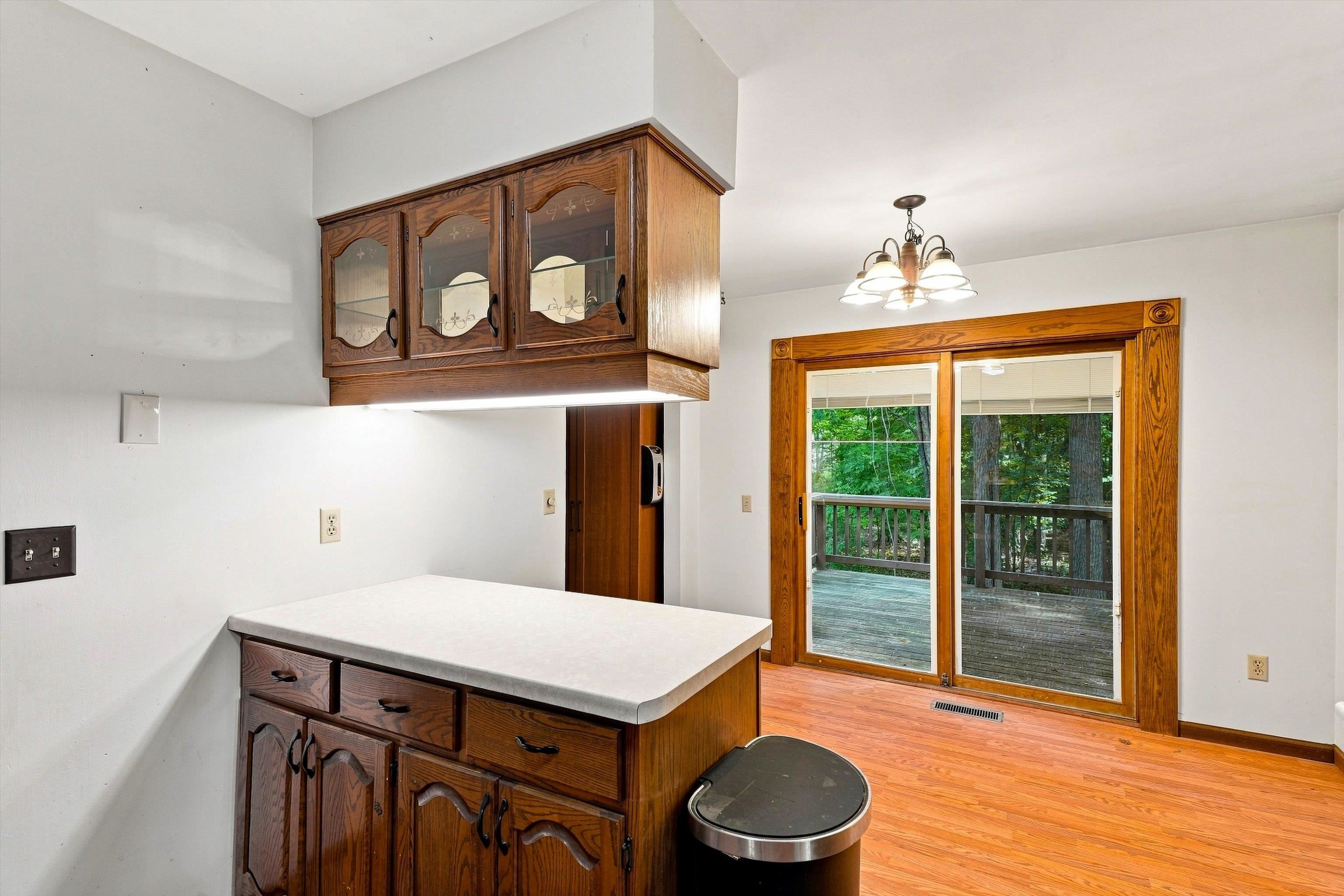 1007 W Kalsched Street Property Photo 11