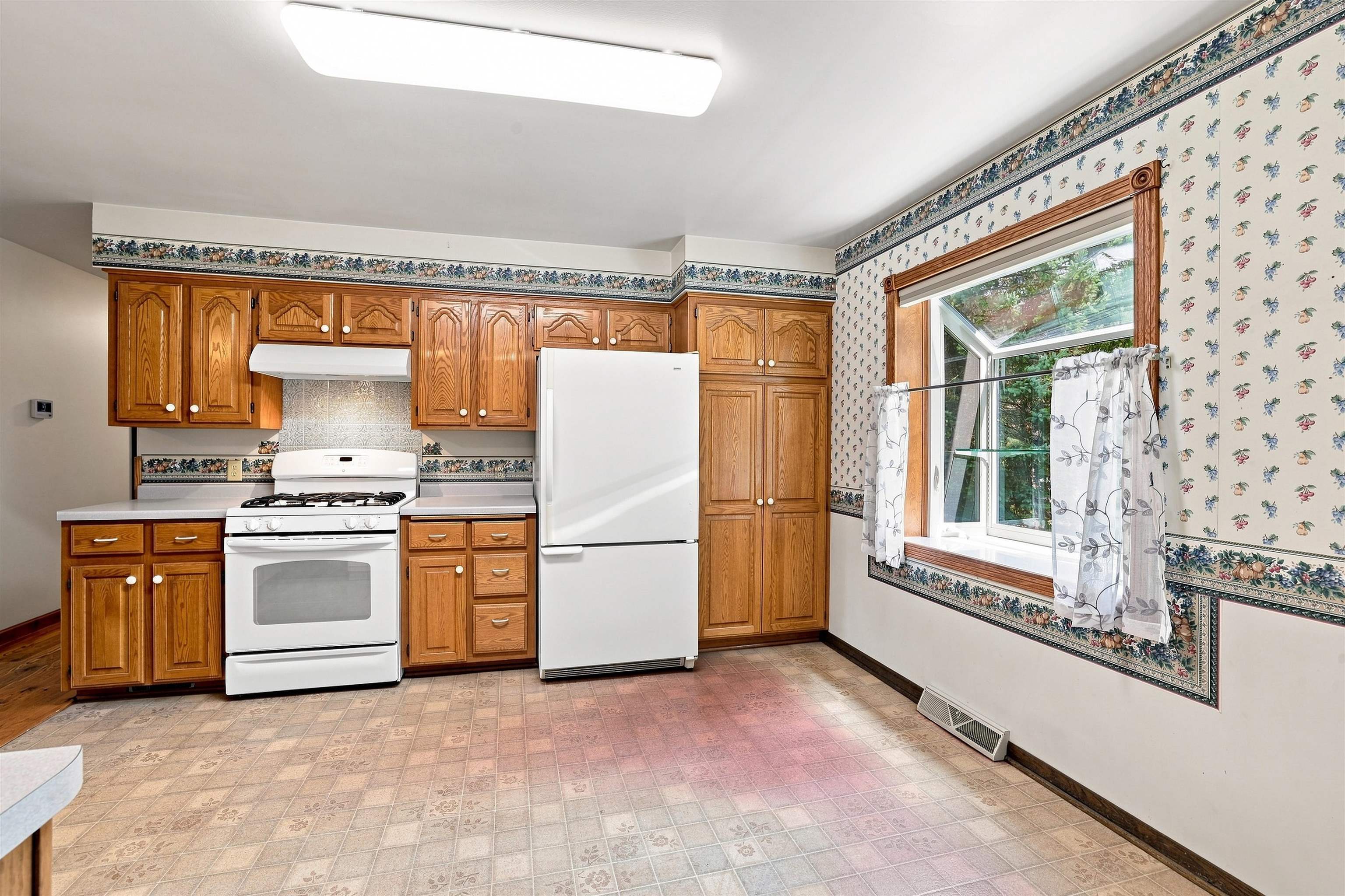 416 Acorn Street Property Photo 21