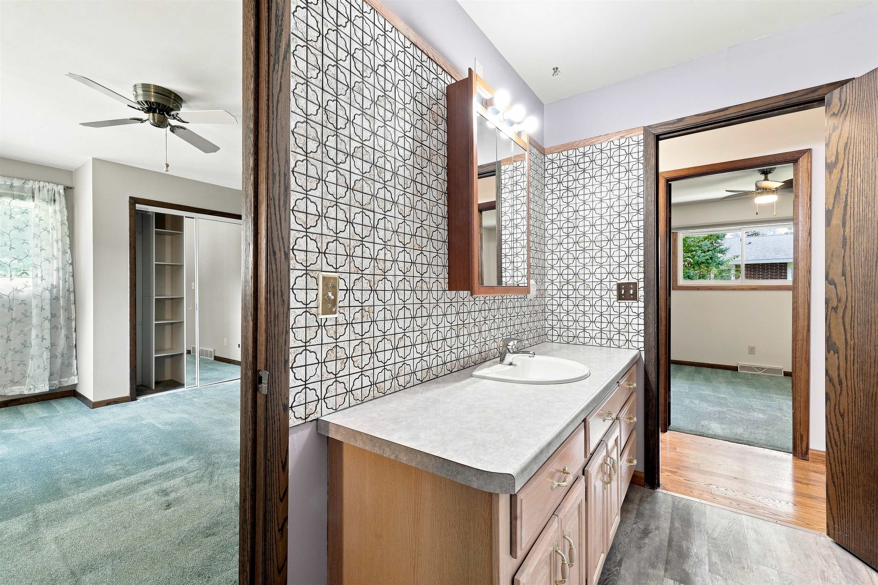 416 Acorn Street Property Photo 25