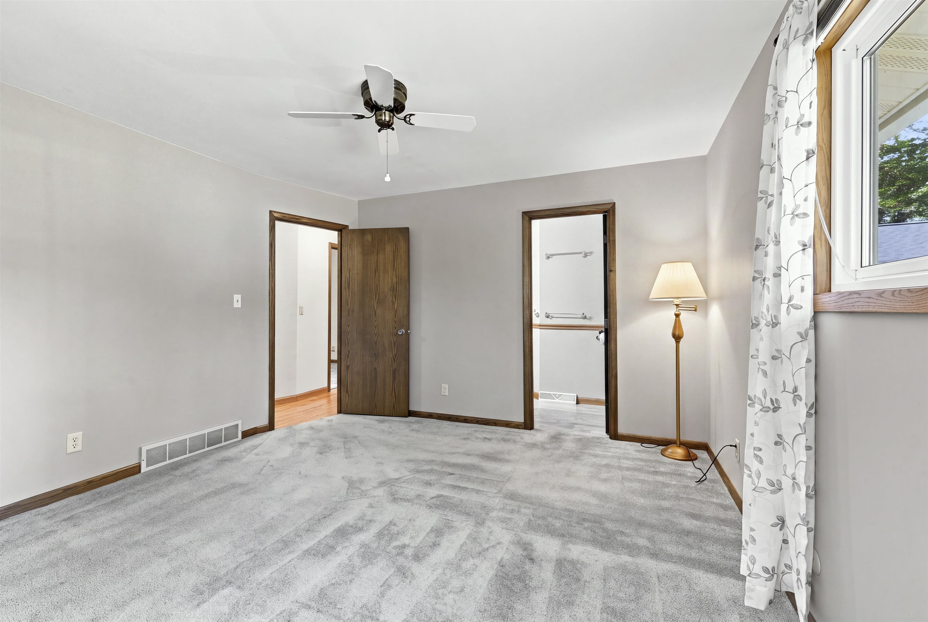 416 Acorn Street Property Photo 27