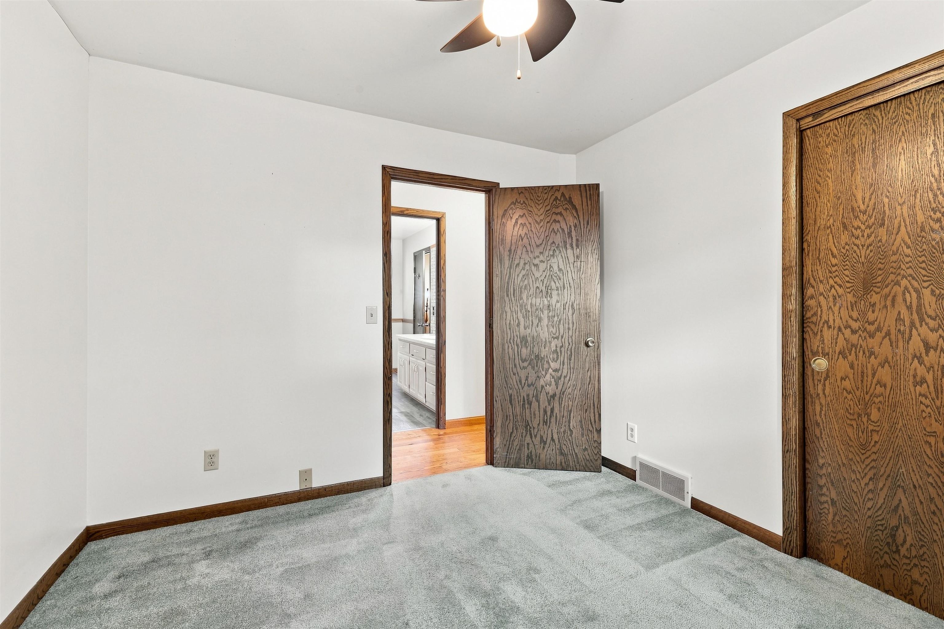 416 Acorn Street Property Photo 31