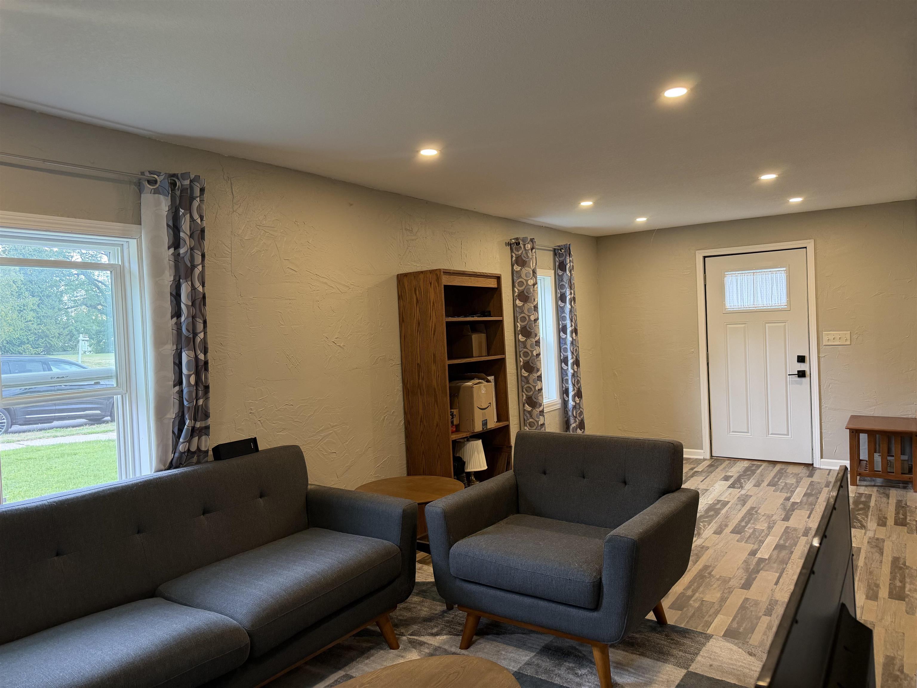 814 Western Street Property Photo 5