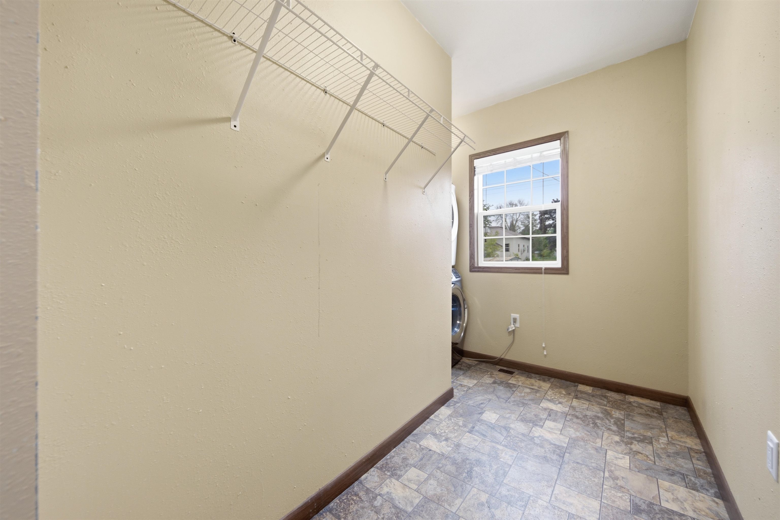 332 Maple Street Property Photo 24
