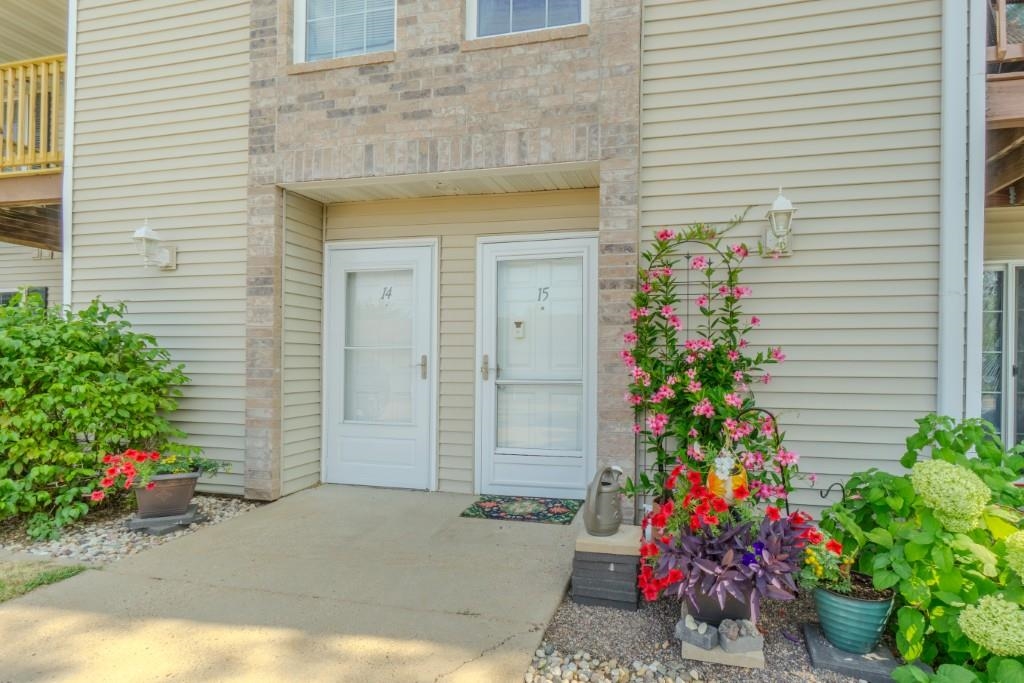 7380 Whitespire Road Property Photo 4