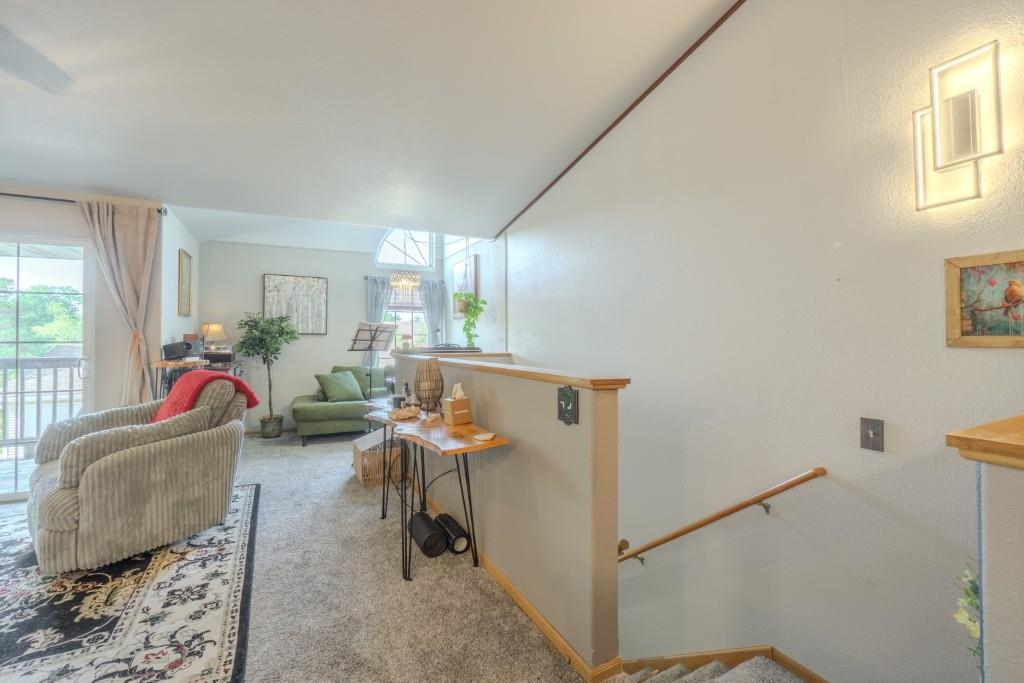 7380 Whitespire Road Property Photo 7