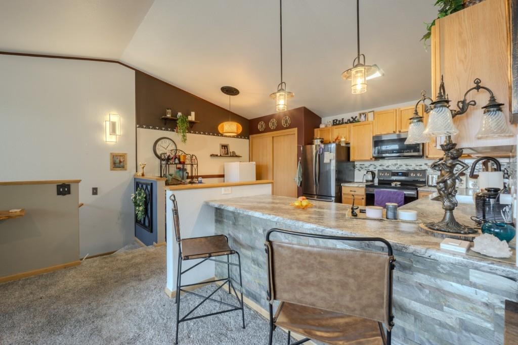 7380 Whitespire Road Property Photo 18