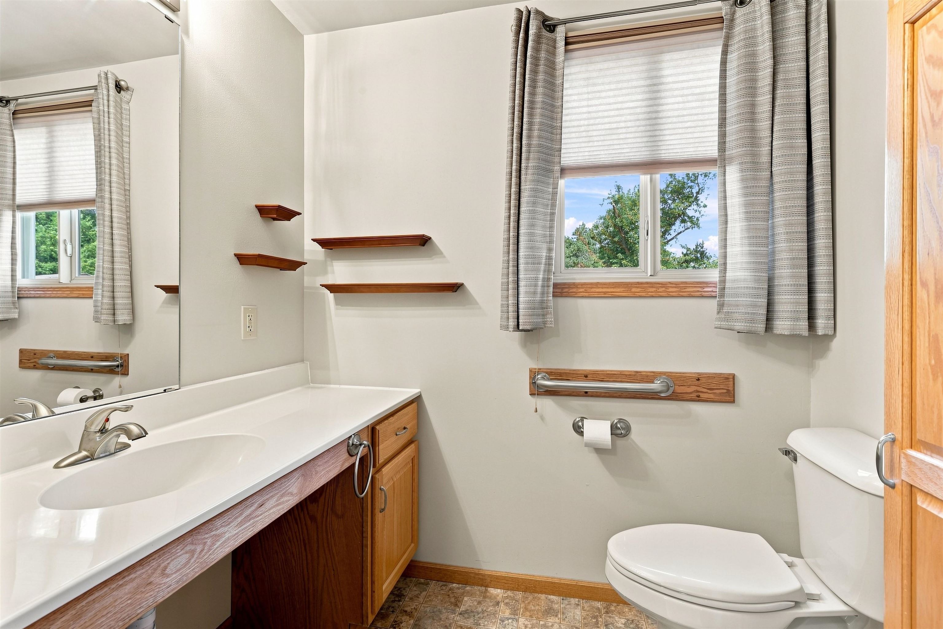 5308 Forest Circle North Property Photo 14
