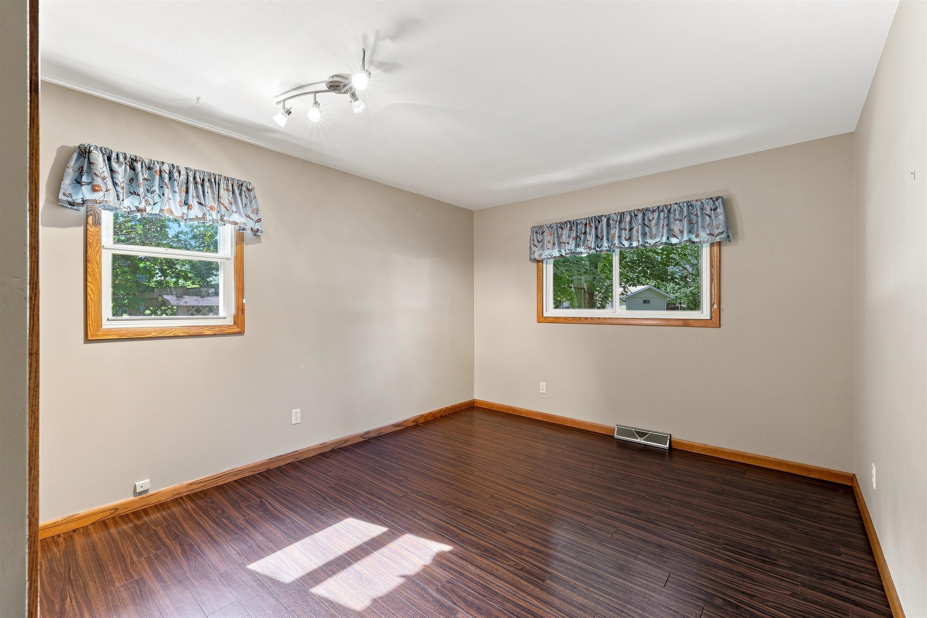 5308 Forest Circle North Property Photo 32