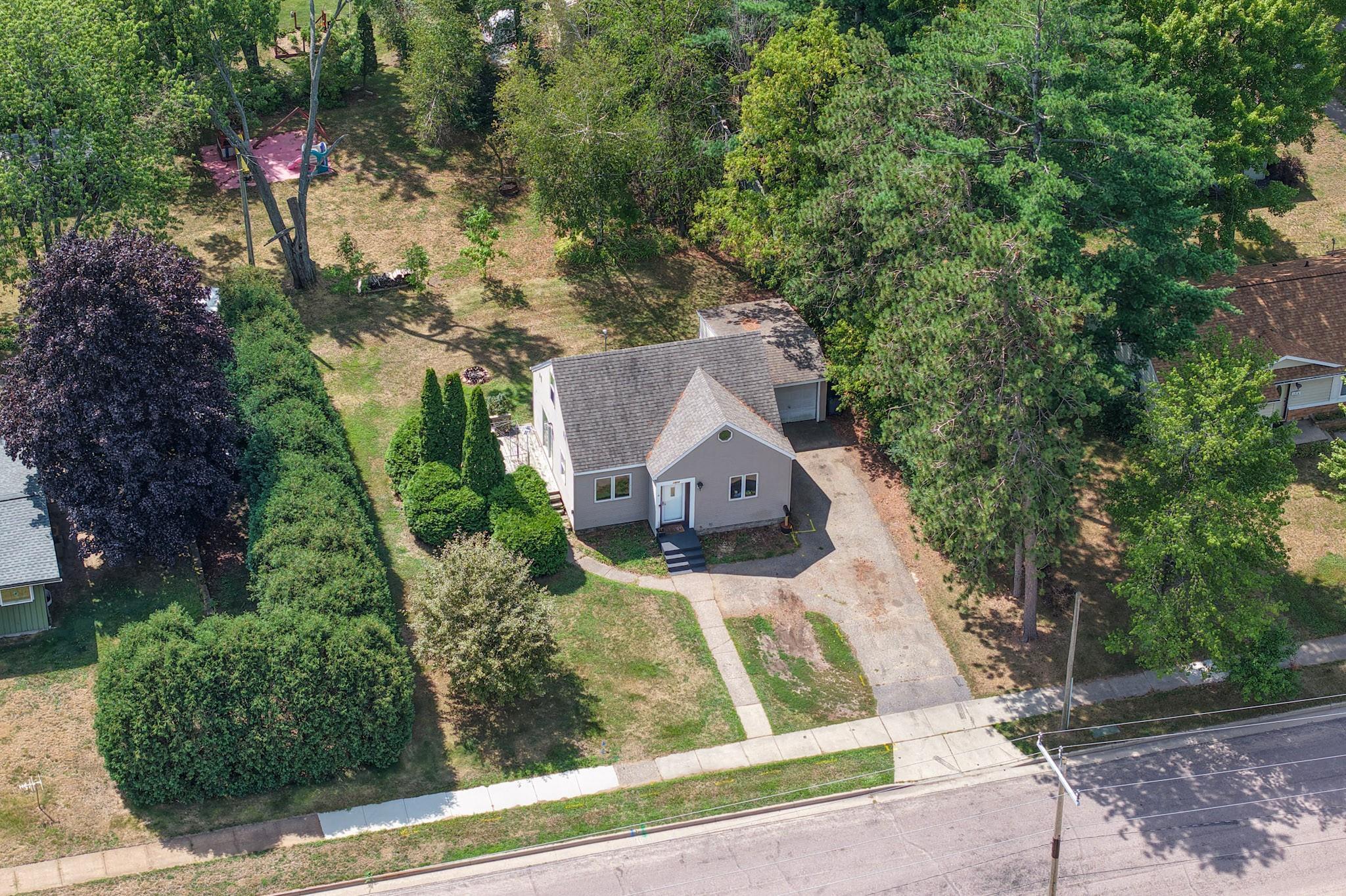1820 Peach Street Property Photo 11