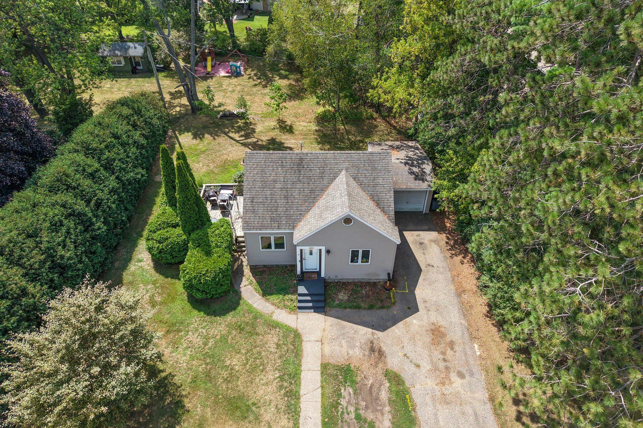 1820 Peach Street Property Photo 14