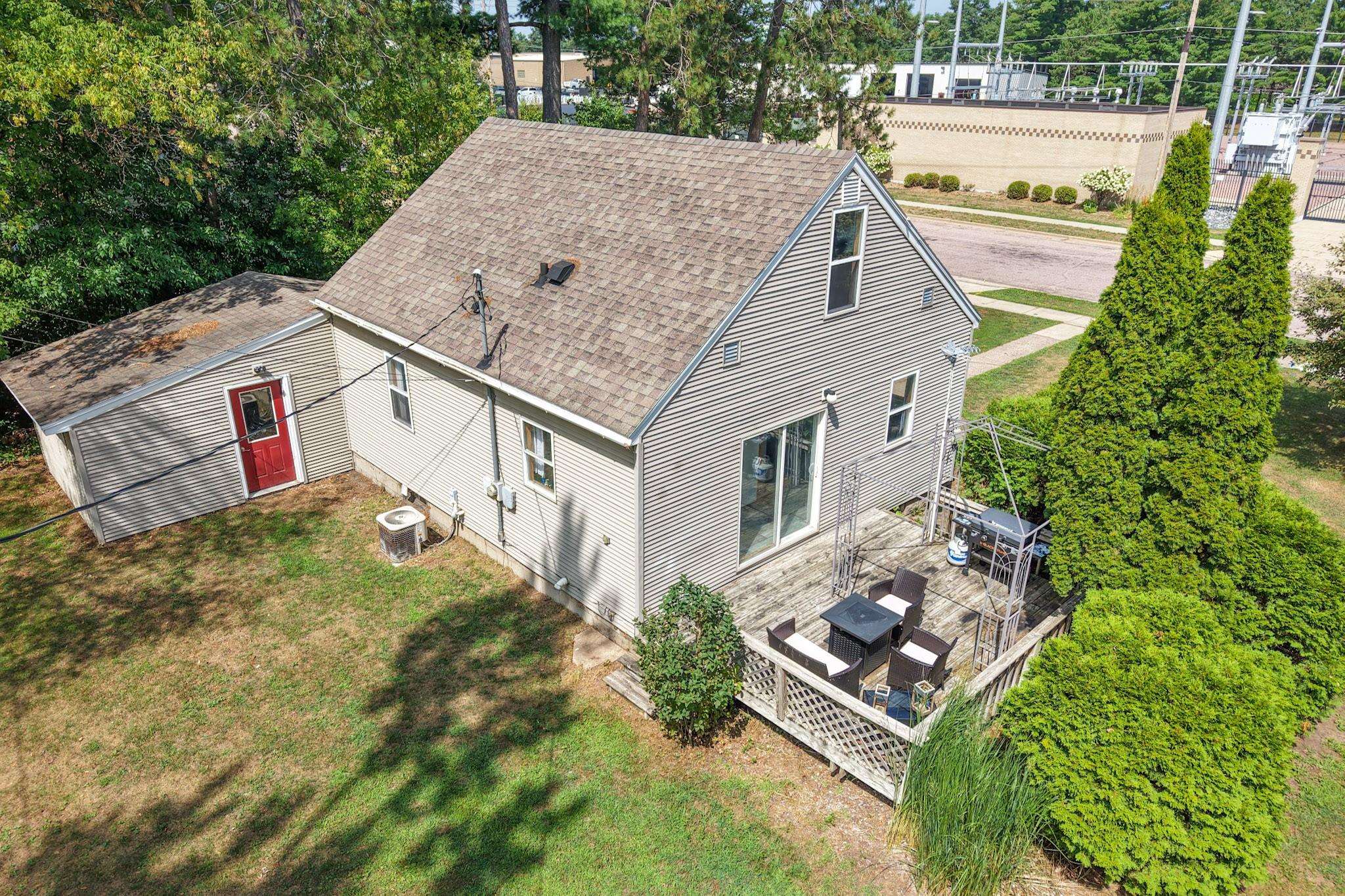 1820 Peach Street Property Photo 17