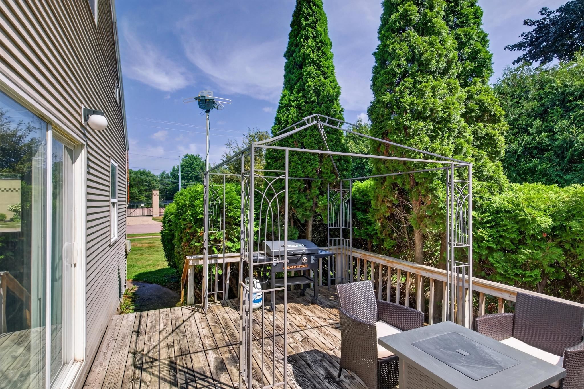 1820 Peach Street Property Photo 55