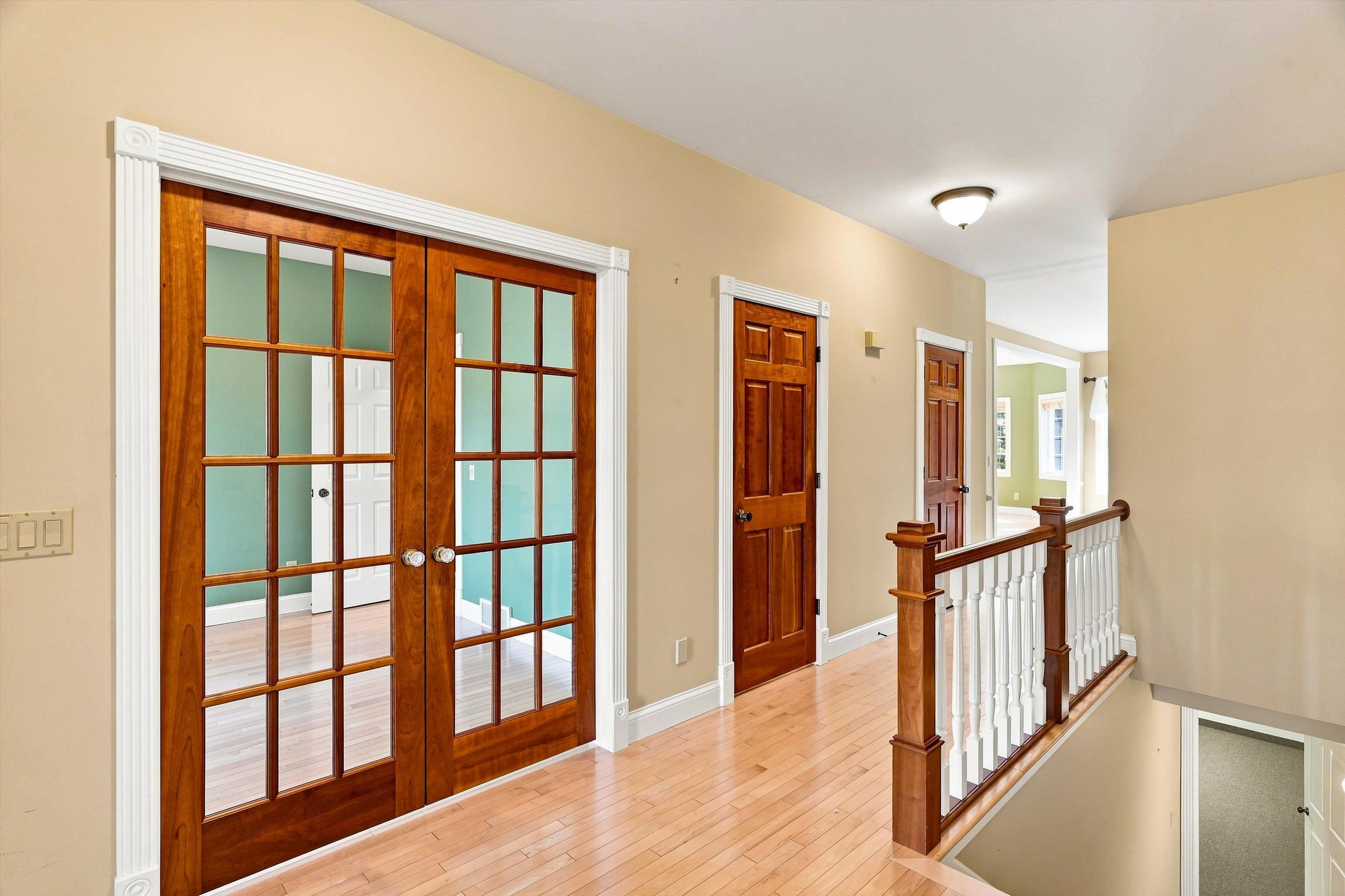 1109 S Locust Avenue Property Photo 4